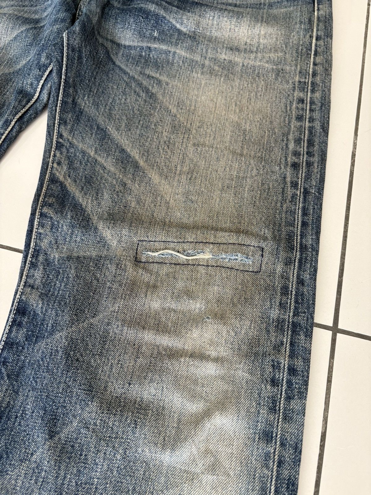 Levi's Levi's 501 Heavily Distressed Jeans Denim Size US 35 - 8 Thumbnail