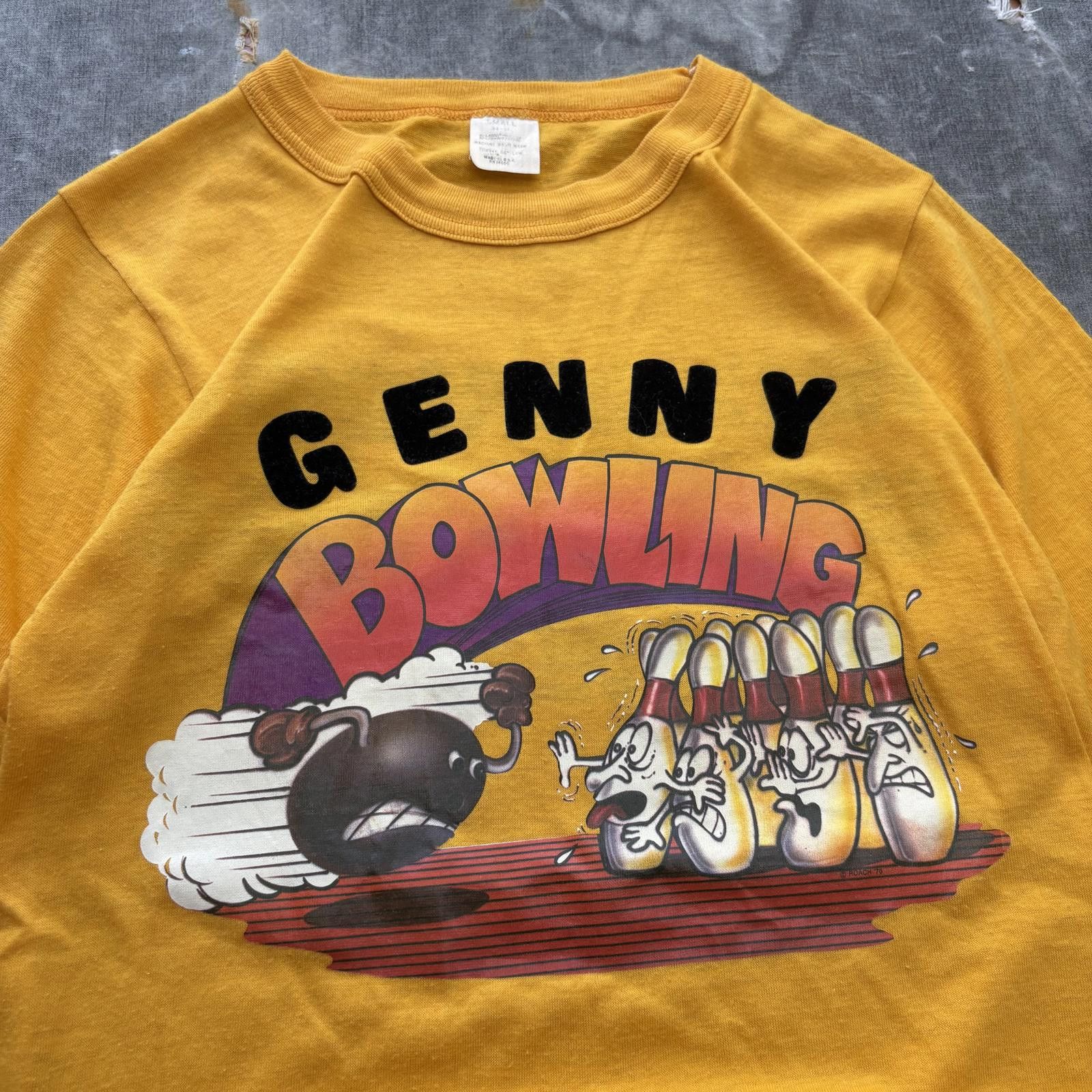 Vintage Vintage 70s Funny Bowling Iron On Cartoon Flock Shirt Size US S / EU 44-46 / 1 - 3 Thumbnail