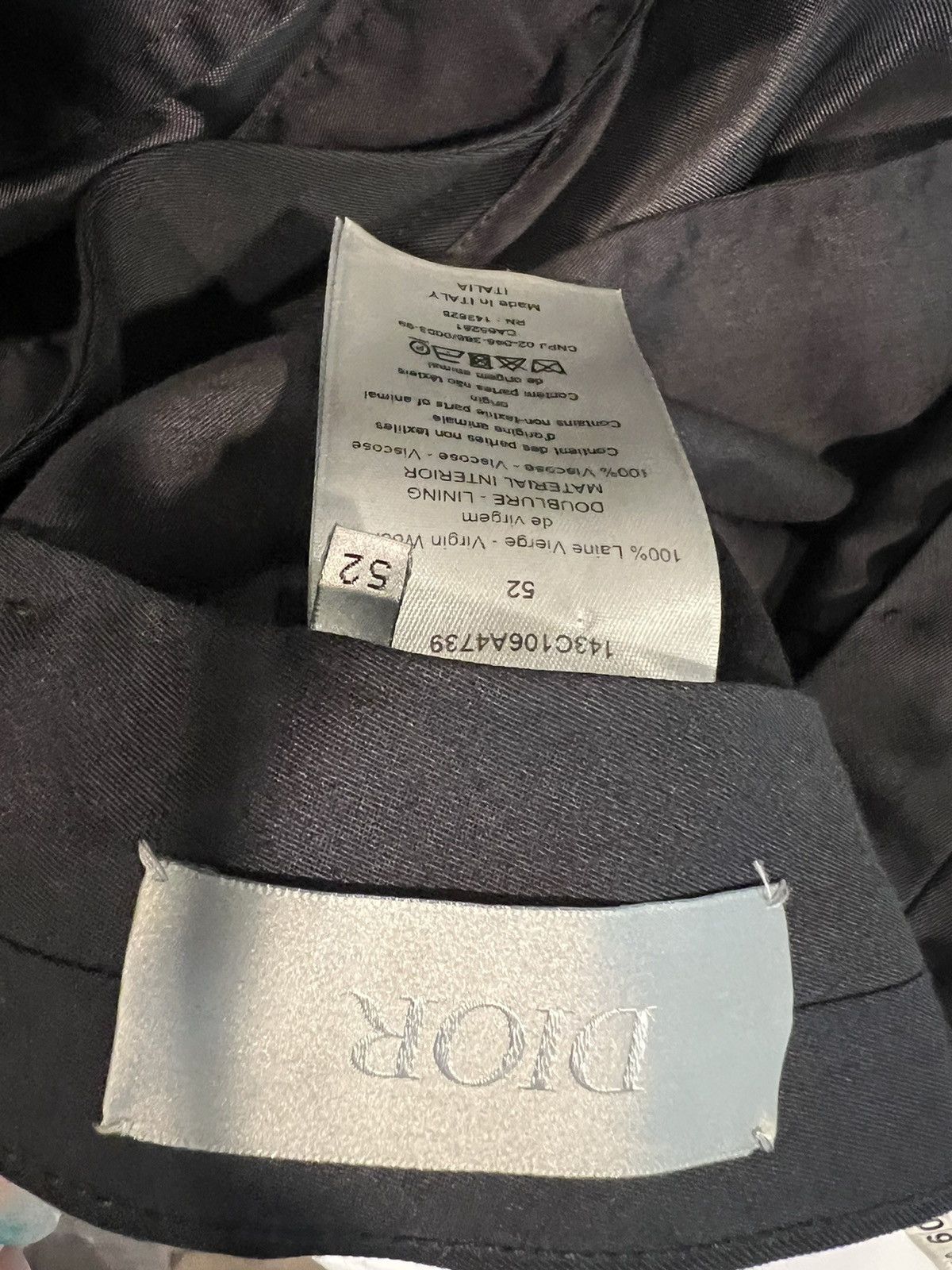 Dior Dior officer tuxedo suit 54/44. $4000 Size 42R - 20 Thumbnail