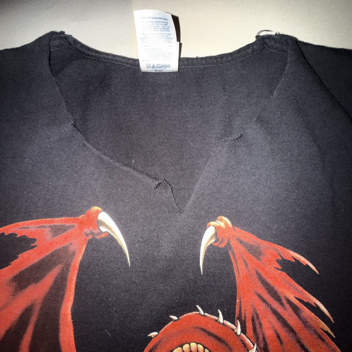 Delta Vintage Delta Pro Weight Dragon Graphic Tee - DIY Distressed Size US XL / EU 56 / 4 - 12 Thumbnail
