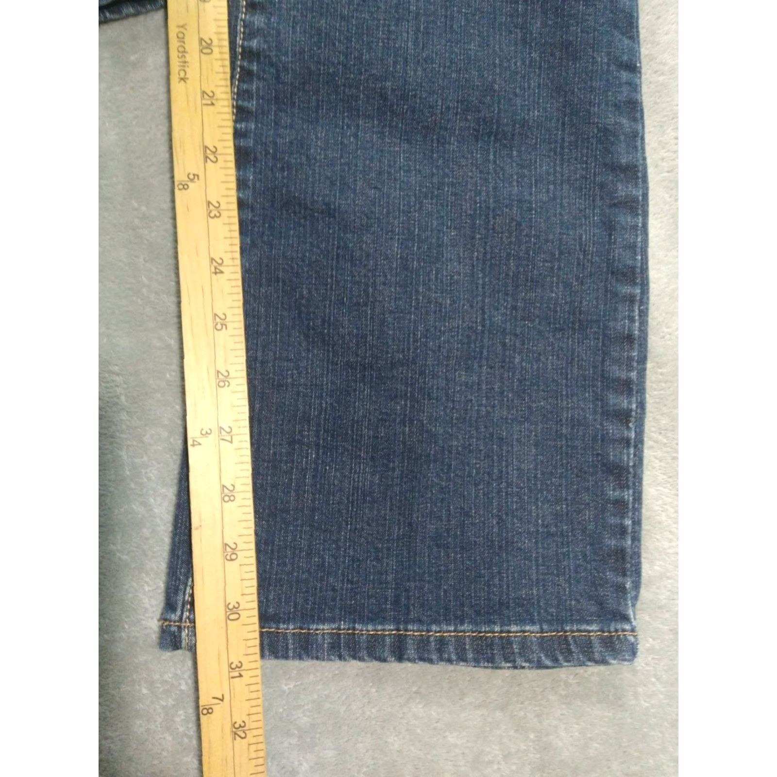 Levi's Levis Jeans Womens 8 Blue Denim Relaxed Boot Cut Dark Wash Western Y2K Size 30" / US 8 / IT 44 - 5 Thumbnail