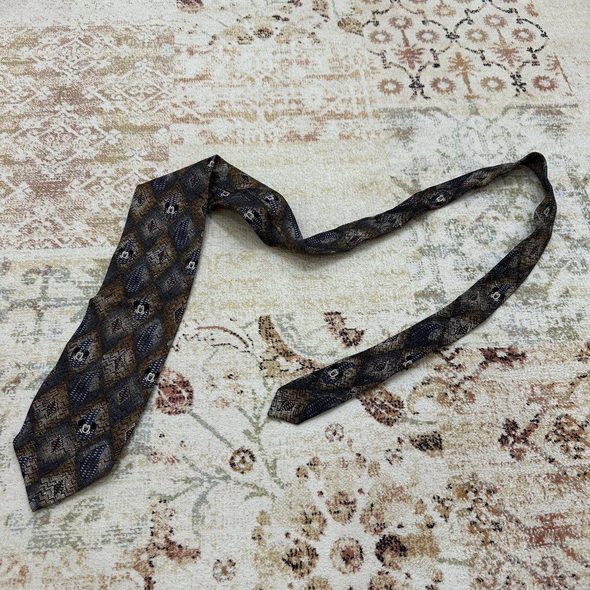 Designer × Mickey Mouse Vintage Mickey& CO Tie Disney Carton Silk 90s UsA old money Size ONE SIZE - 1 Thumbnail
