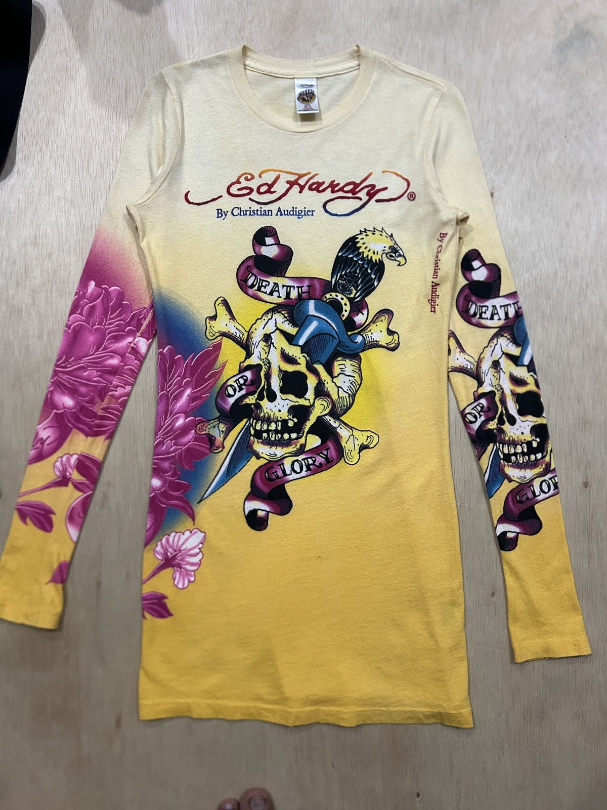 Ed Hardy y2k Ed Hardy Skull Cross Flower Vintage Tee Size XS / US 0-2 / IT 36-38 - 9 Thumbnail