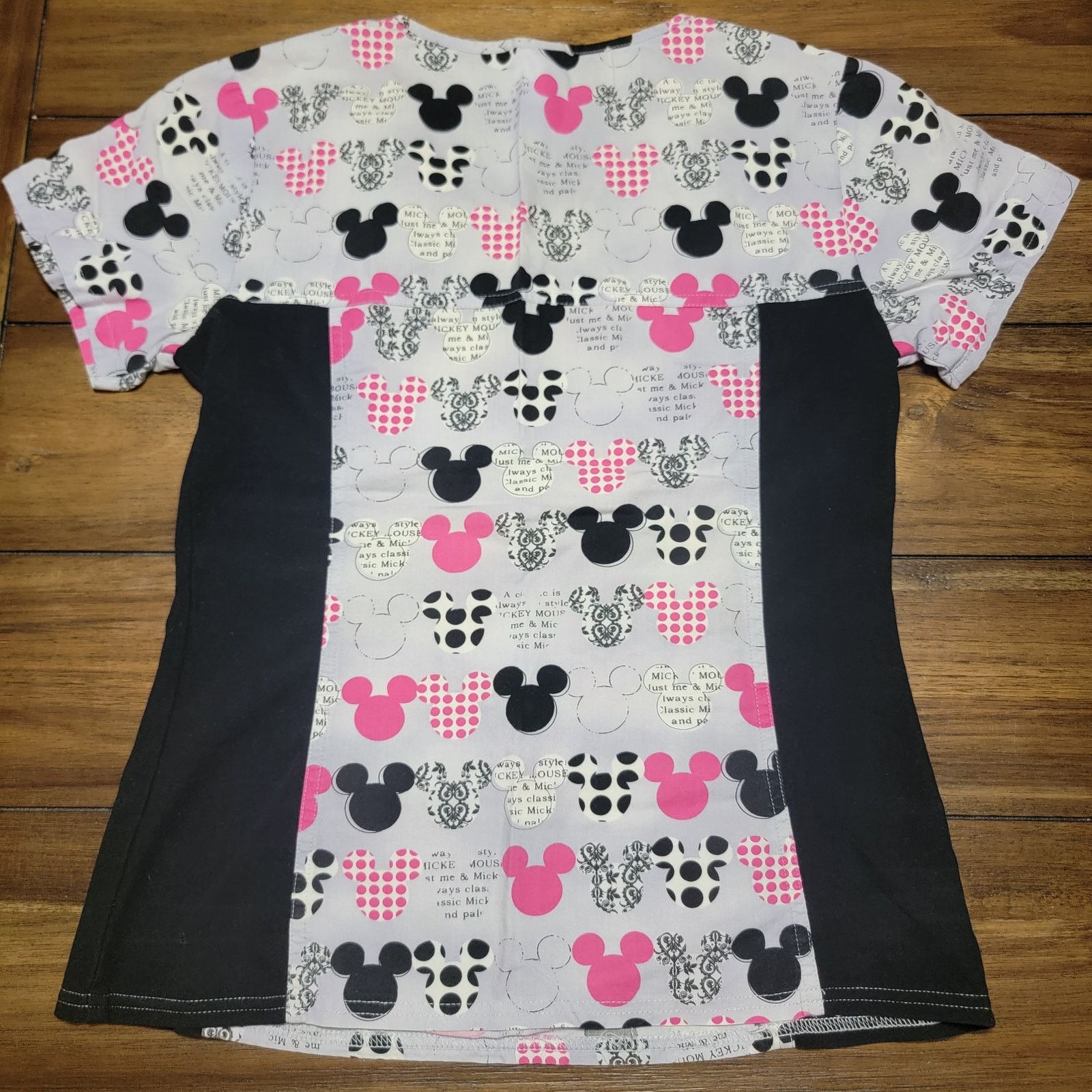 Disney Disney Mickey Heads Scrub Top - Size XS Size XS / US 0-2 / IT 36-38 - 3 Thumbnail