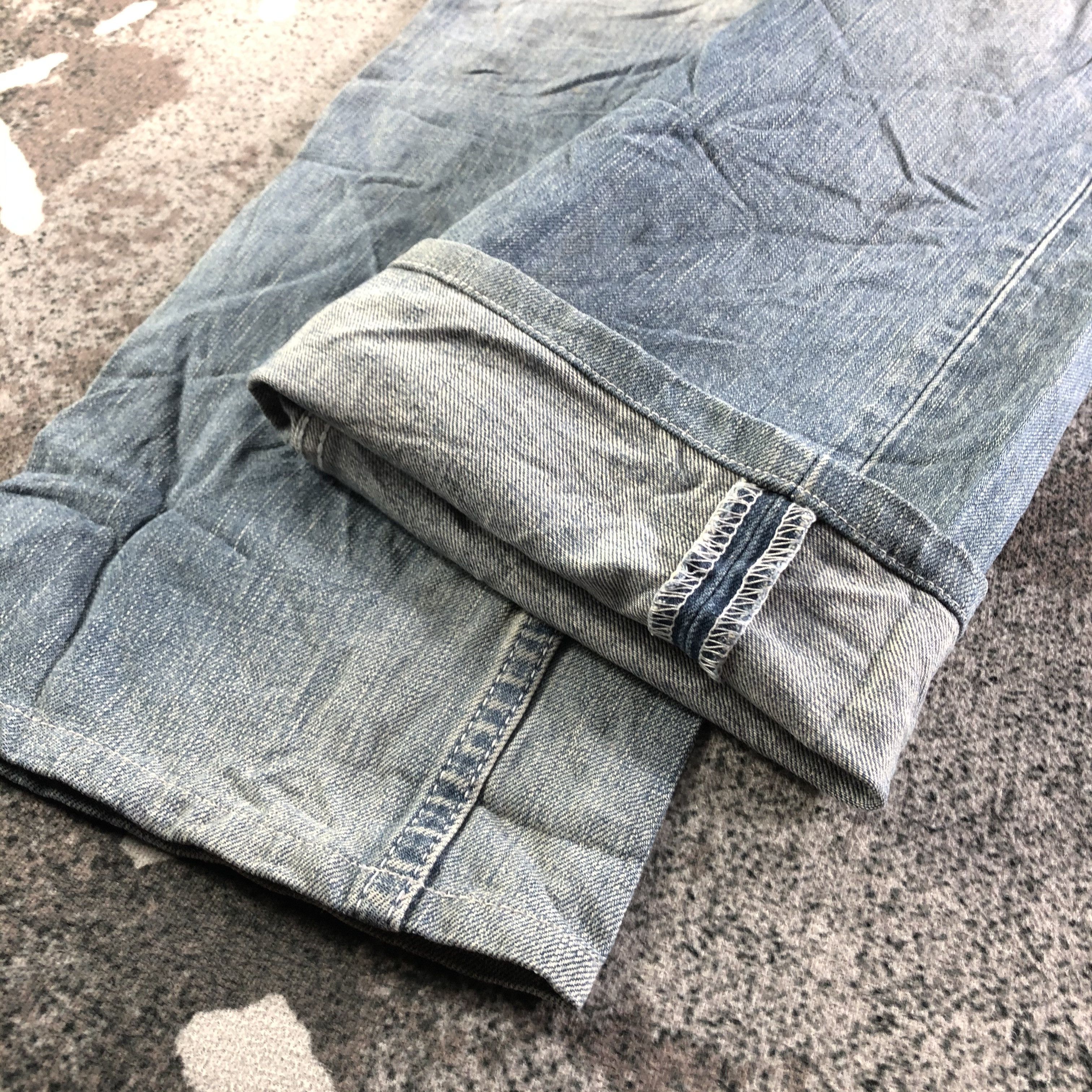 Levi's Vintage Levis 504 Jeans Medium Wash Denim KJ3105 Size US 32 / EU 48 - 6 Thumbnail