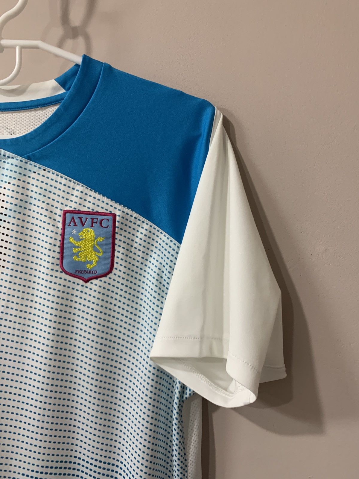 Nike × Vintage Aston Villa Football Shirt Nike Soccer Jersey Vintage Size S Size US S / EU 44-46 / 1 - 6 Thumbnail