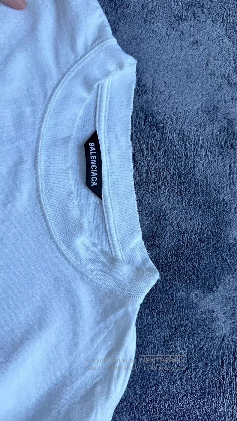 Balenciaga Balenciaga White Cathedral Castle Short Sleeve, Size M Size US M / EU 48-50 / 2 - 4 Thumbnail