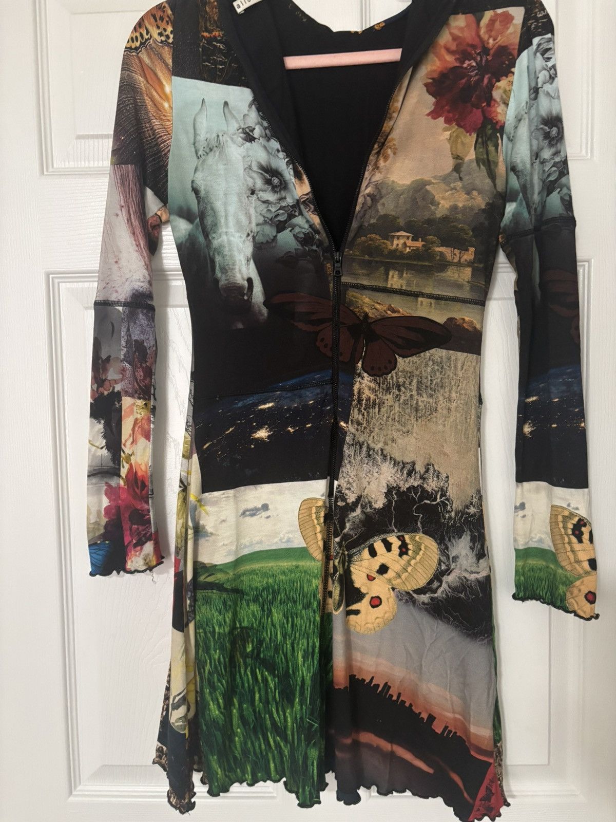 Alice + Olivia Alice + Olivia Deborah Midi Dress (sold out) Size M / US 6-8 / IT 42-44 - 4 Thumbnail