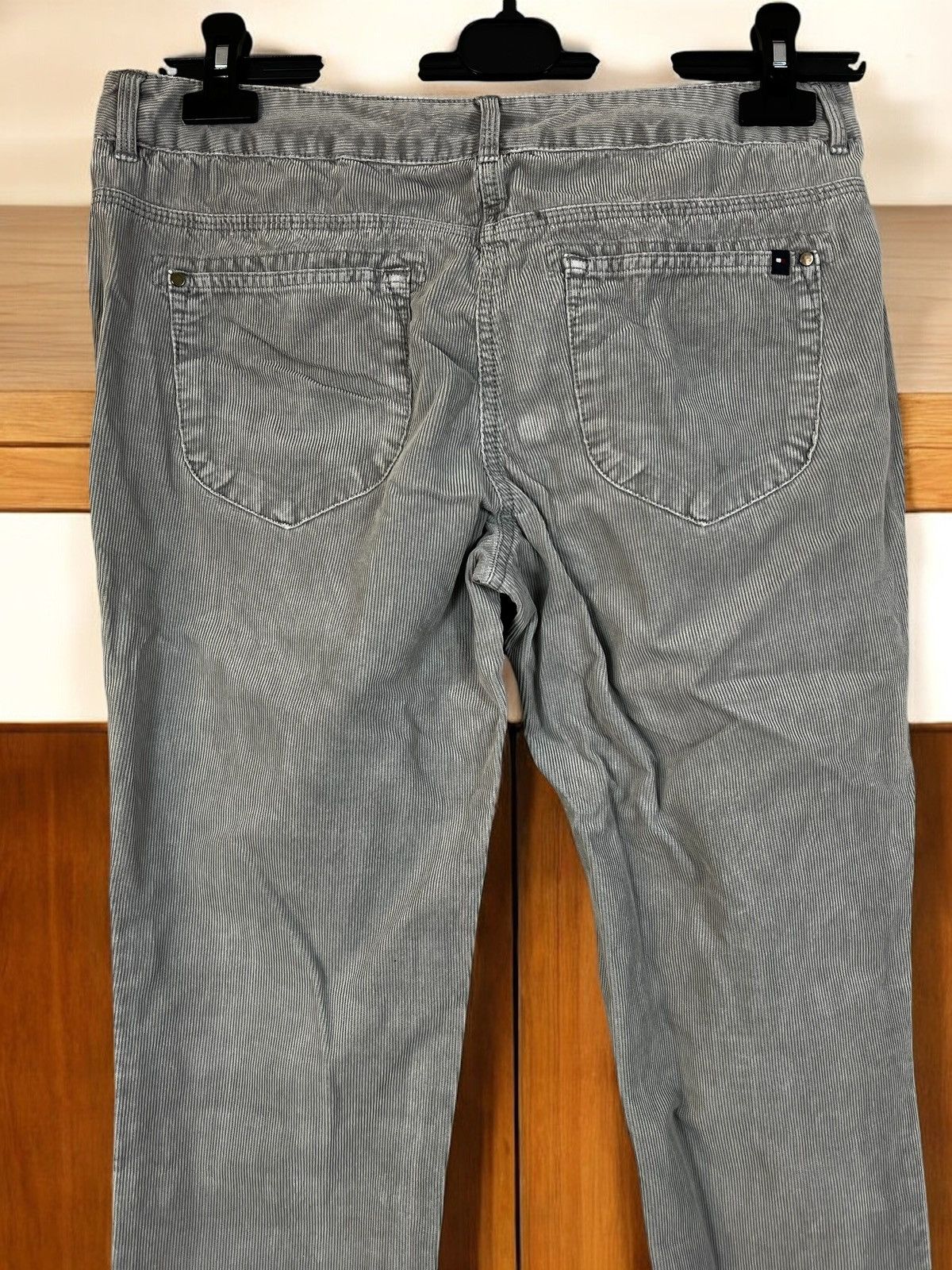 Tommy Hilfiger Tommy Hilfiger Rome grey corduroy trousers size W31 L32 Size US 31 - 4 Thumbnail
