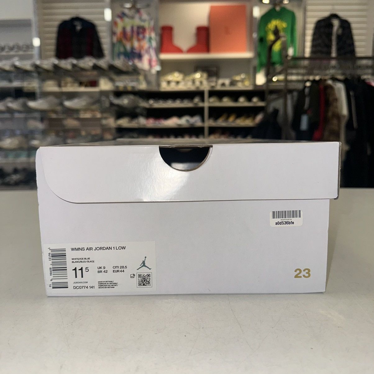 Jordan Brand Size 11.5W (10M) - Nike Retro 1 Low 'White Ice Blue' Size US 11.5 / IT 41.5 - 7 Thumbnail