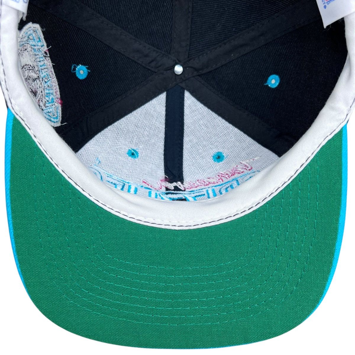NBA × The Game × Vintage Vtg 1994 NBA Vancouver Grizzlies Spell Out The Game Snapback Size ONE SIZE - 9 Thumbnail