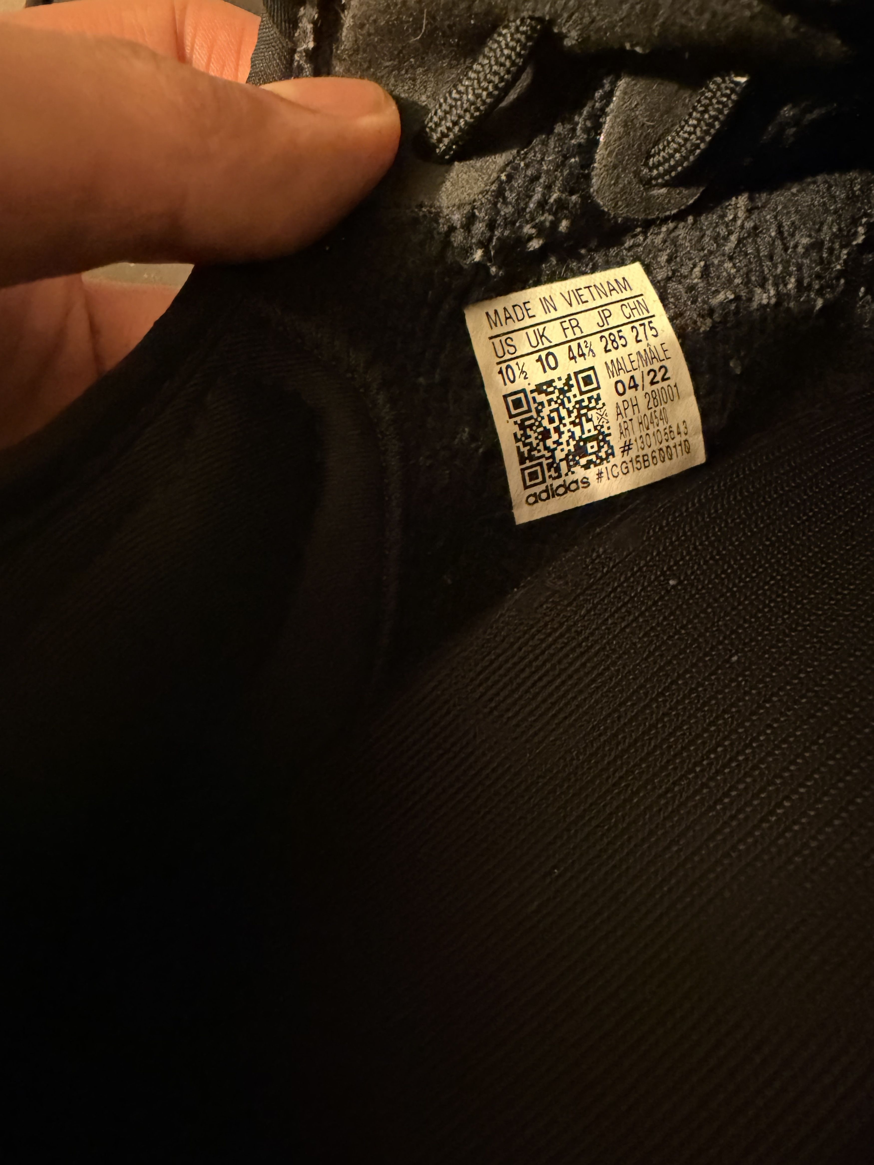 Yeezy Yeezy Boost 350 V2 Onyx Size US 10.5 / EU 43-44 - 7 Thumbnail
