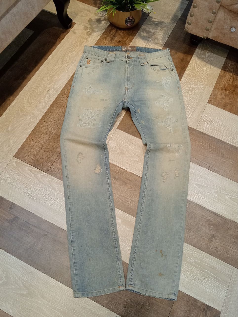 John Galliano JOHN GALLIANO BLUE DISTRESSED DENIM JEANS - SIZE 32 Size US 32 / EU 48 - 7 Thumbnail