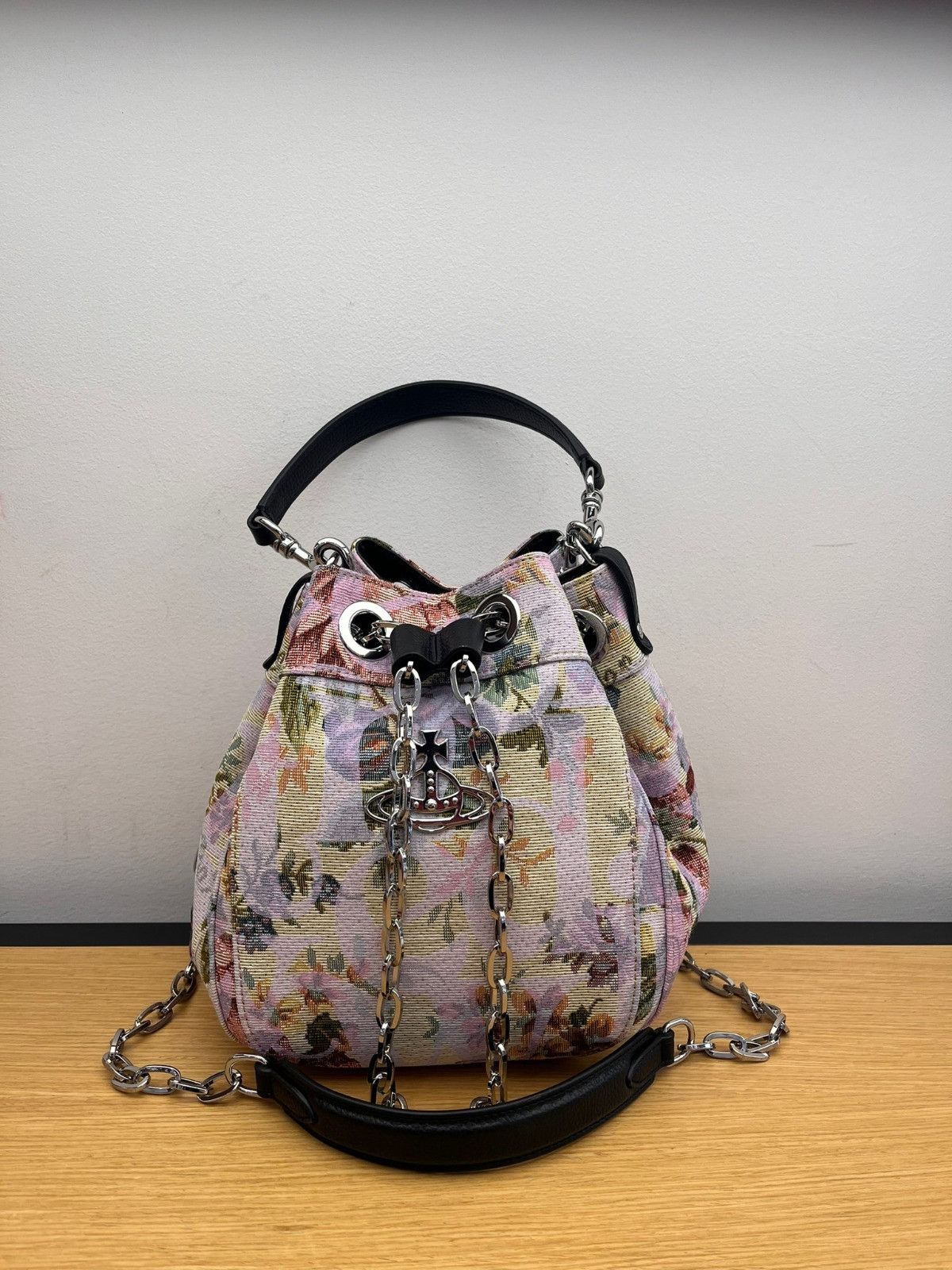 Vivienne Westwood o1f1d3z0625 Size: OS / Chrissy Medium Bucket Bag Multicolor Size ONE SIZE - 1 Preview