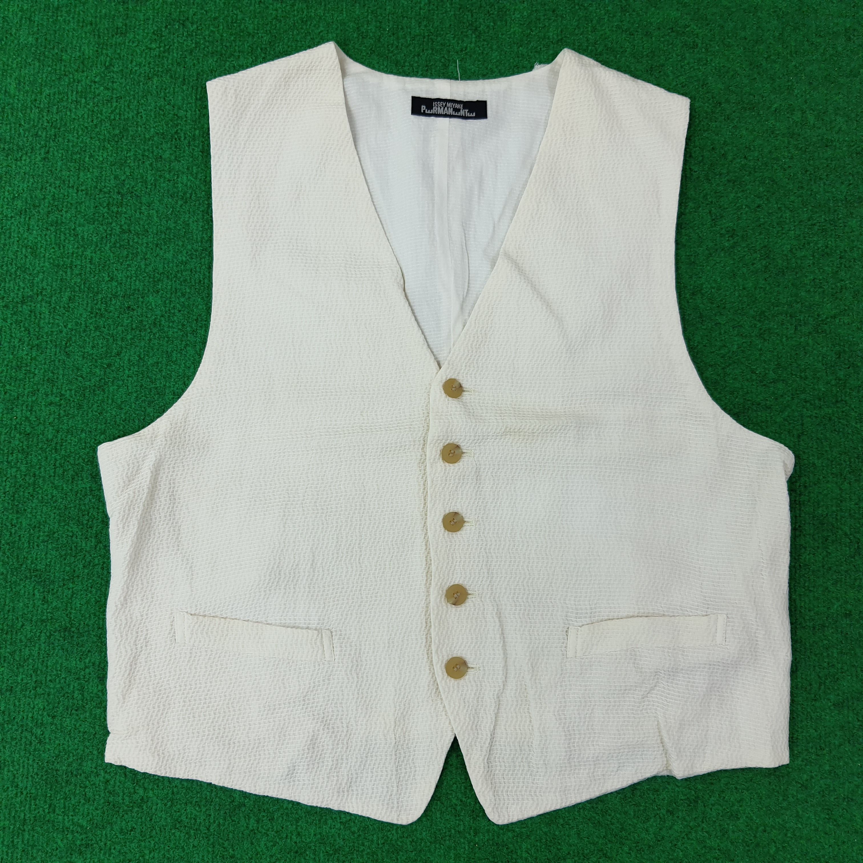 Issey Miyake Vintage Issey Miyake Permanente Japan Designer Vests C259N19 Size US S / EU 44-46 / 1 - 1 Thumbnail