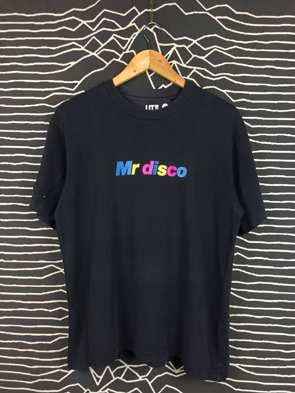 Band Tees × Designer × Uniqlo Peter Saville And New Order Mr Disco Uniqlo Tee Size US S / EU 44-46 / 1 - 1 Thumbnail