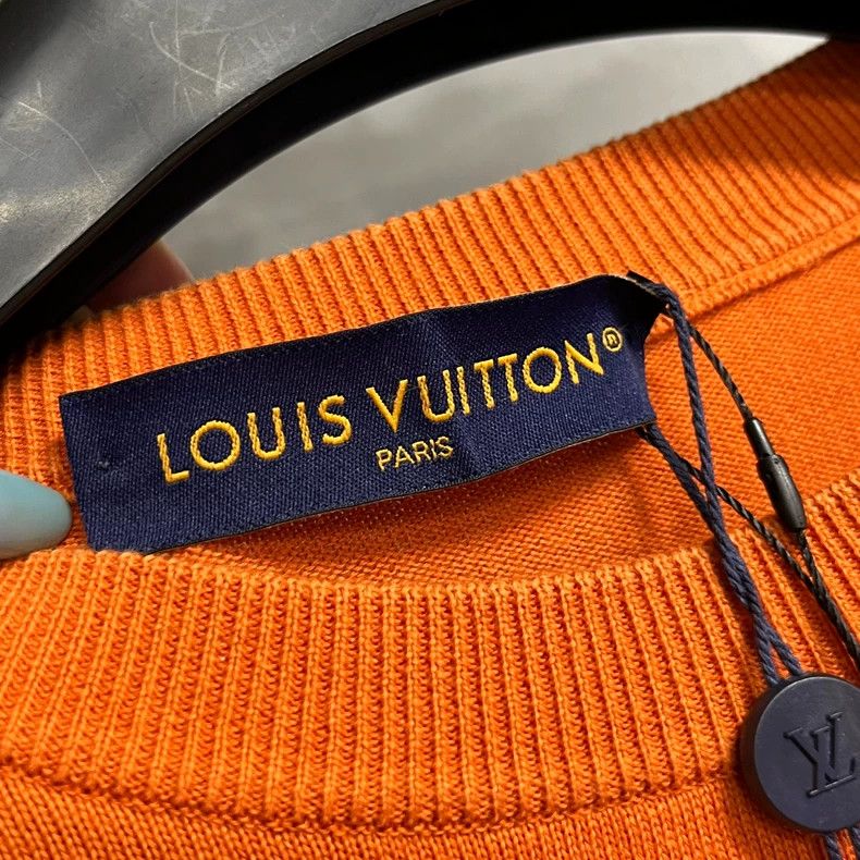 Louis Vuitton Louis Vuitton 24 Latest Orange Letter Logo Pattern Intarsi Size US S / EU 44-46 / 1 - 4 Thumbnail