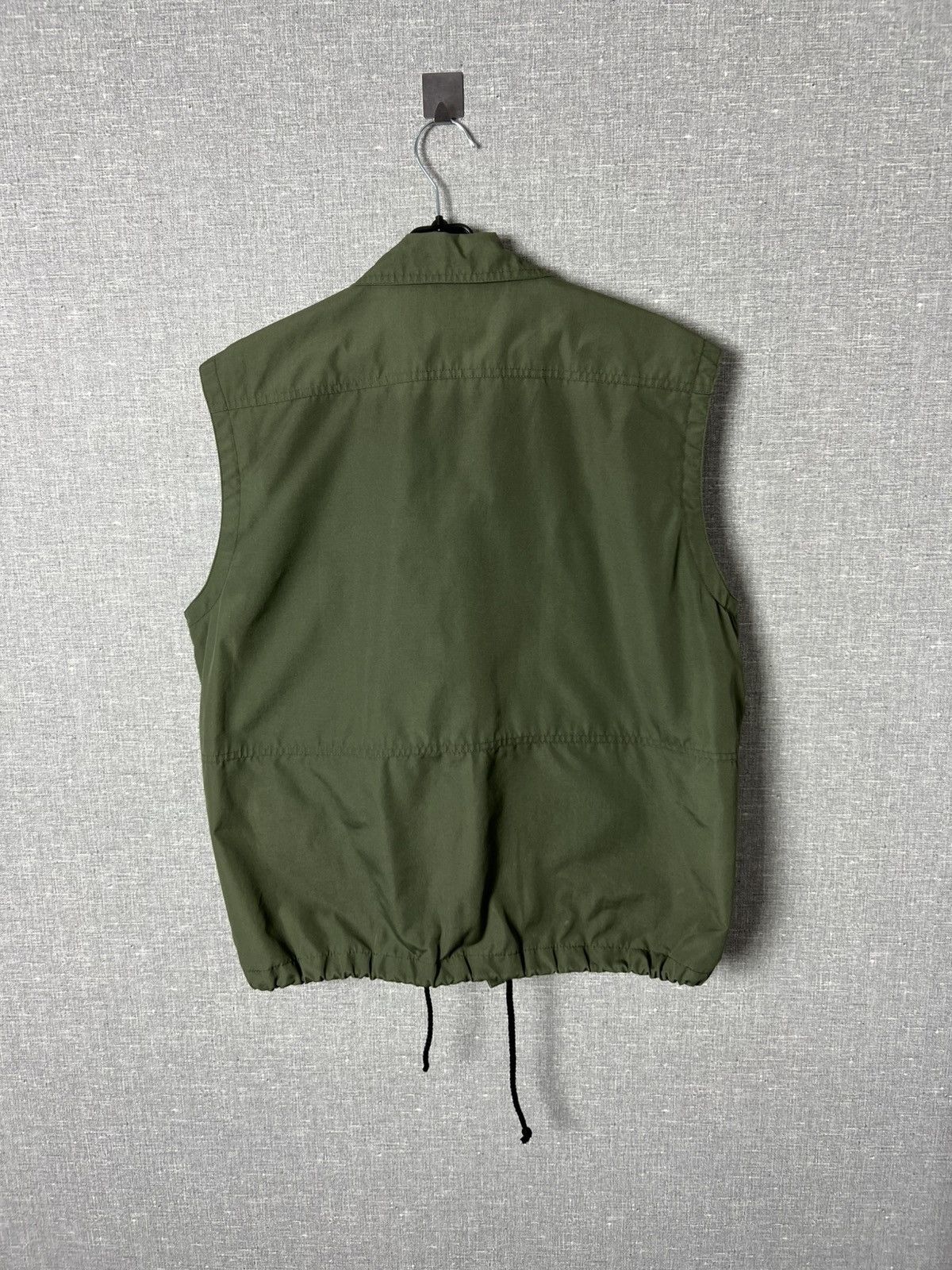 Fjallraven Vintage Rare Fjallraven Multi Pocket Men’s Vest Size M Size US M / EU 48-50 / 2 - 11 Thumbnail