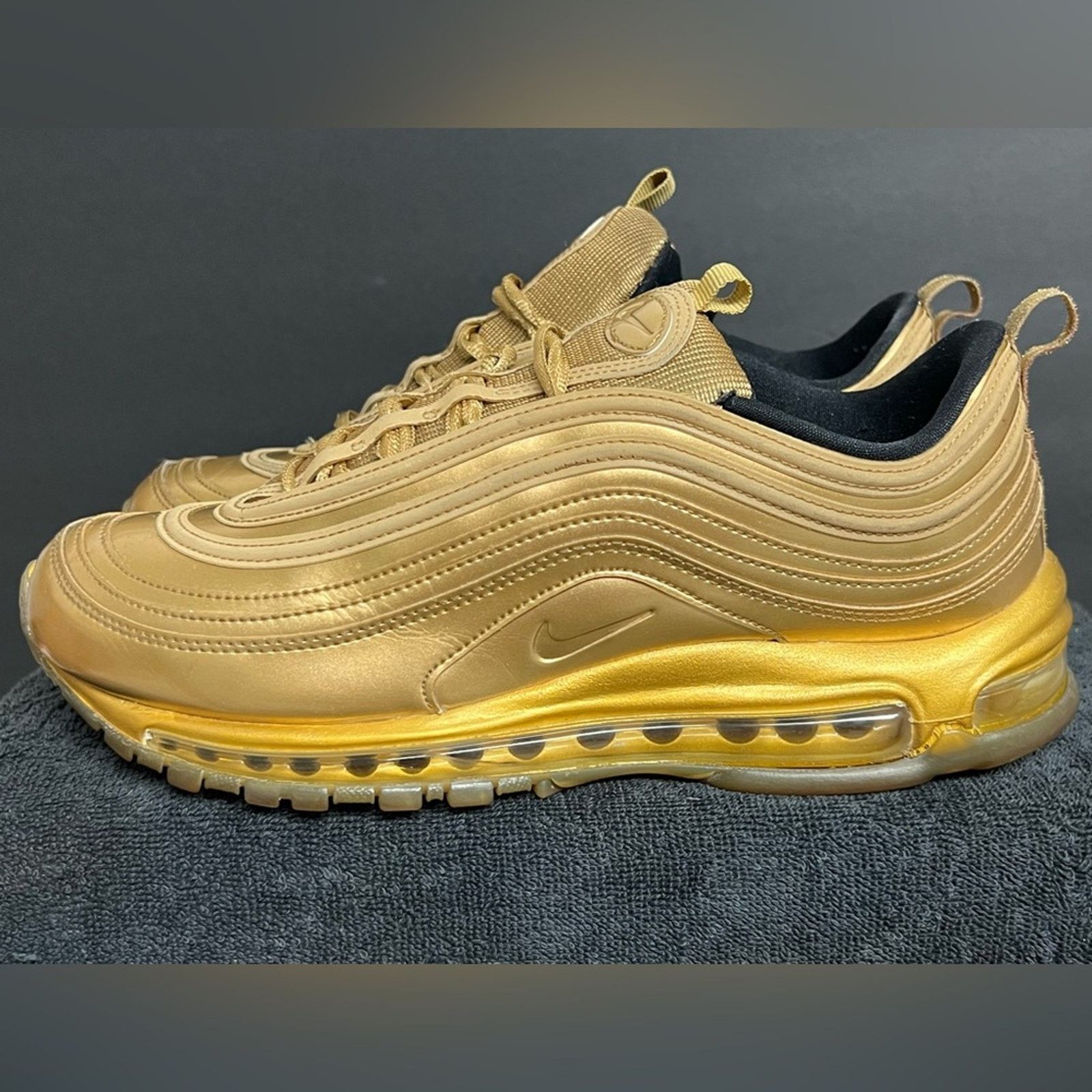 Nike Air Max 97 Metallic Gold Low Top Shoes Mens W/ Box