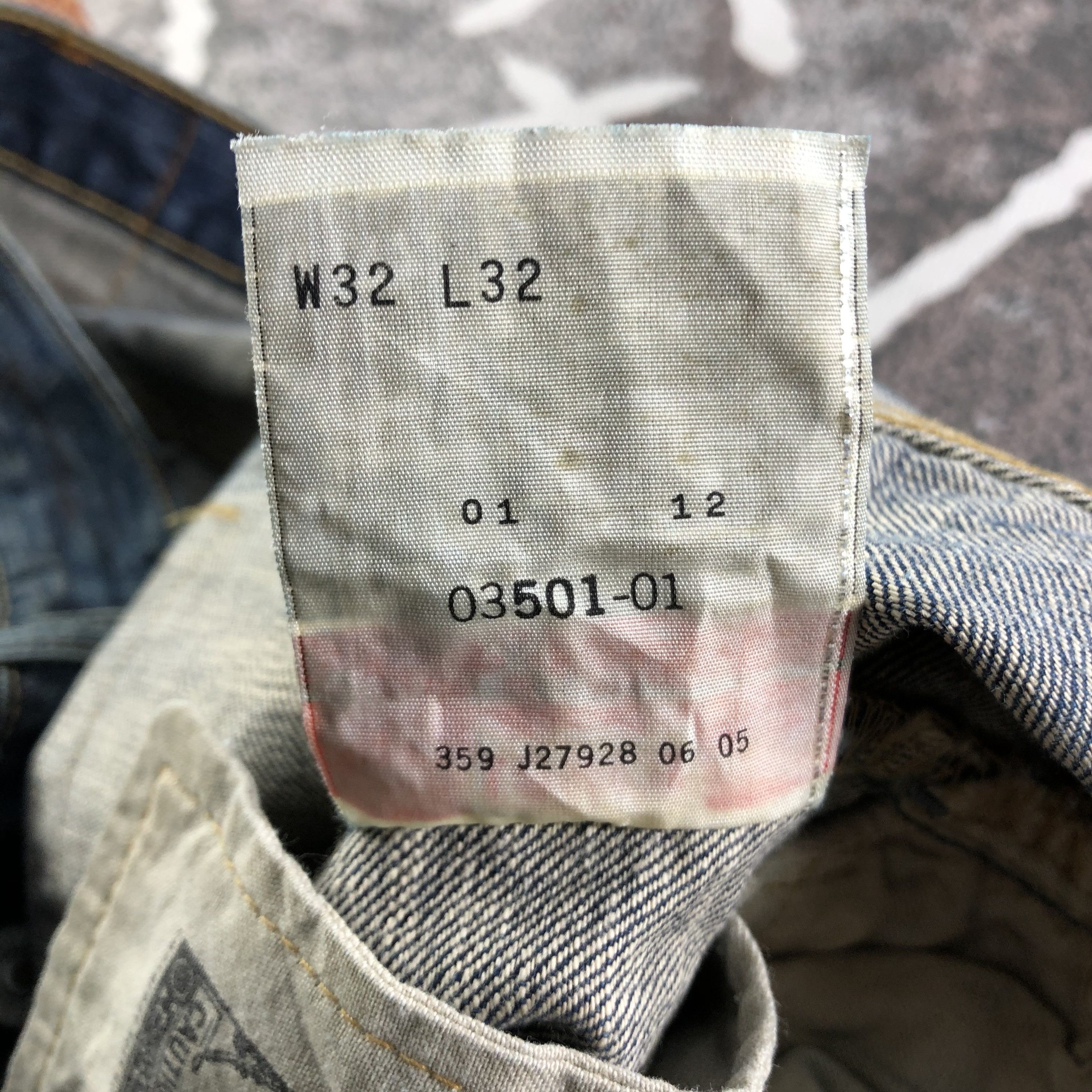 Levi's Vintage Levis 501 Jeans Distressed Denim KJ2947 Size US 32 / EU 48 - 11 Thumbnail