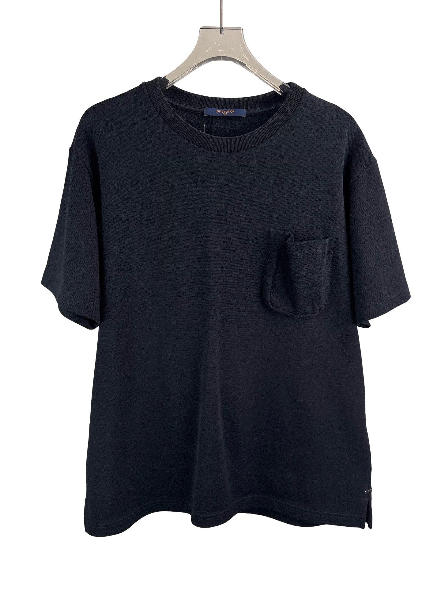 Louis Vuitton Louis Vuitton Monogram 3D Pocket T-Shirt XL Size US XL / EU 56 / 4 - 1 Thumbnail