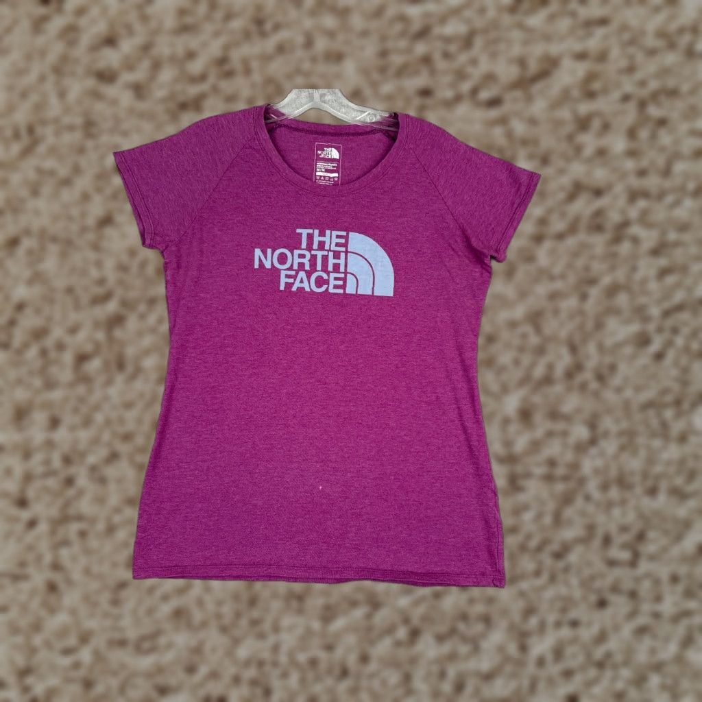 The North Face The North Face Shirt Women Medium Purple Crew Neck Slim Fit Cotton Blend READ Size M / US 6-8 / IT 42-44 - 1 Thumbnail