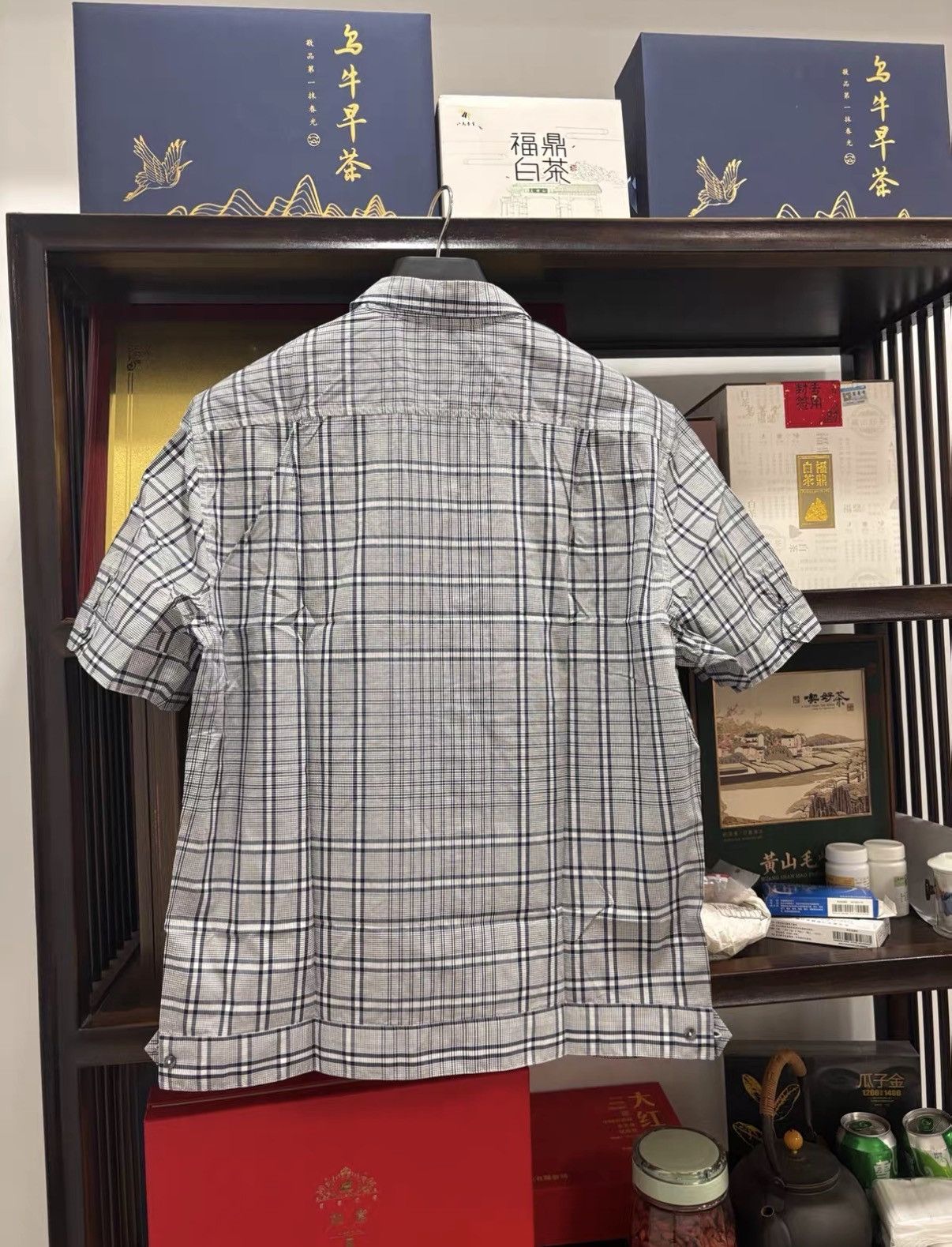 Dolce & Gabbana Dolce & Gabbana Mainline Casual Short Sleeve Shirt J2 Size US S / EU 44-46 / 1 - 2 Thumbnail