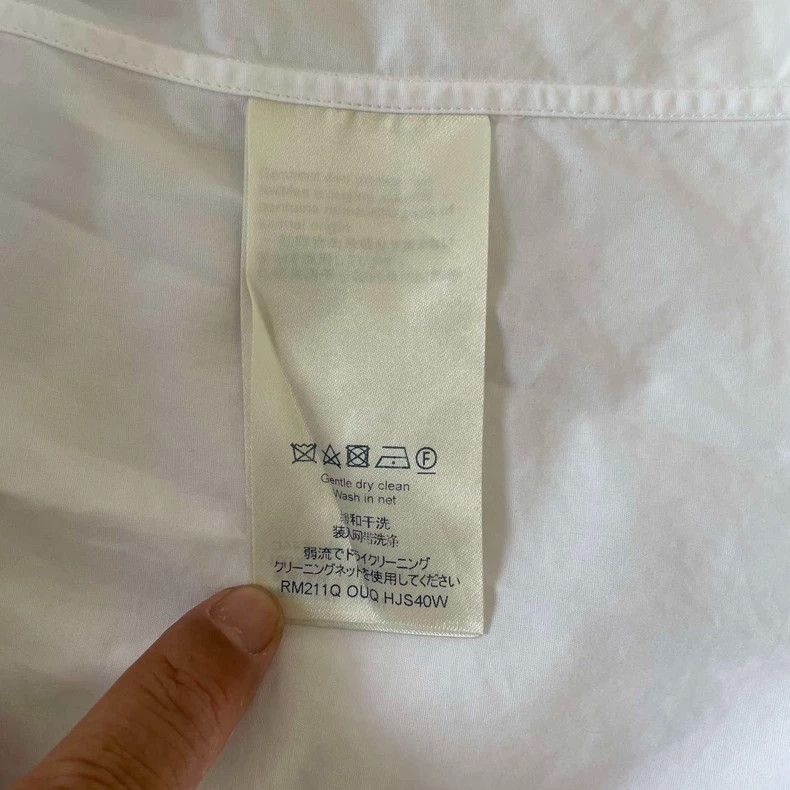 Louis Vuitton Louis Vuitton DNA White Instruction Shirt 2501-Nextarrow Size US XL / EU 56 / 4 - 4 Thumbnail
