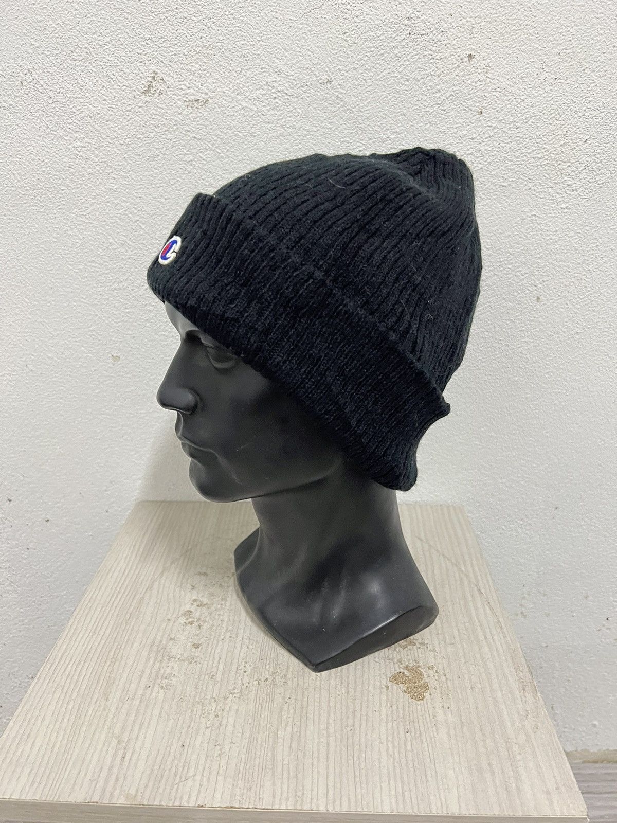 Champion Vintage Champion Small Logo Beanie Hat Size ONE SIZE - 3 Thumbnail