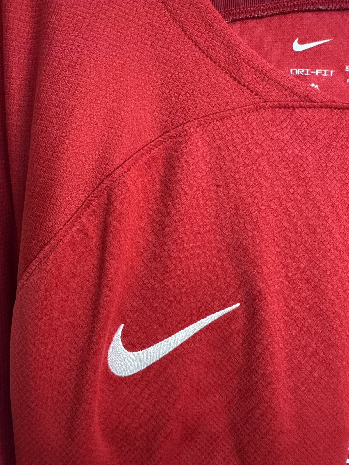 Nike Liverpool 2022 2023 Henderson Football Shirt Soccer Jersey Size US XXL / EU 58 / 5 - 6 Thumbnail