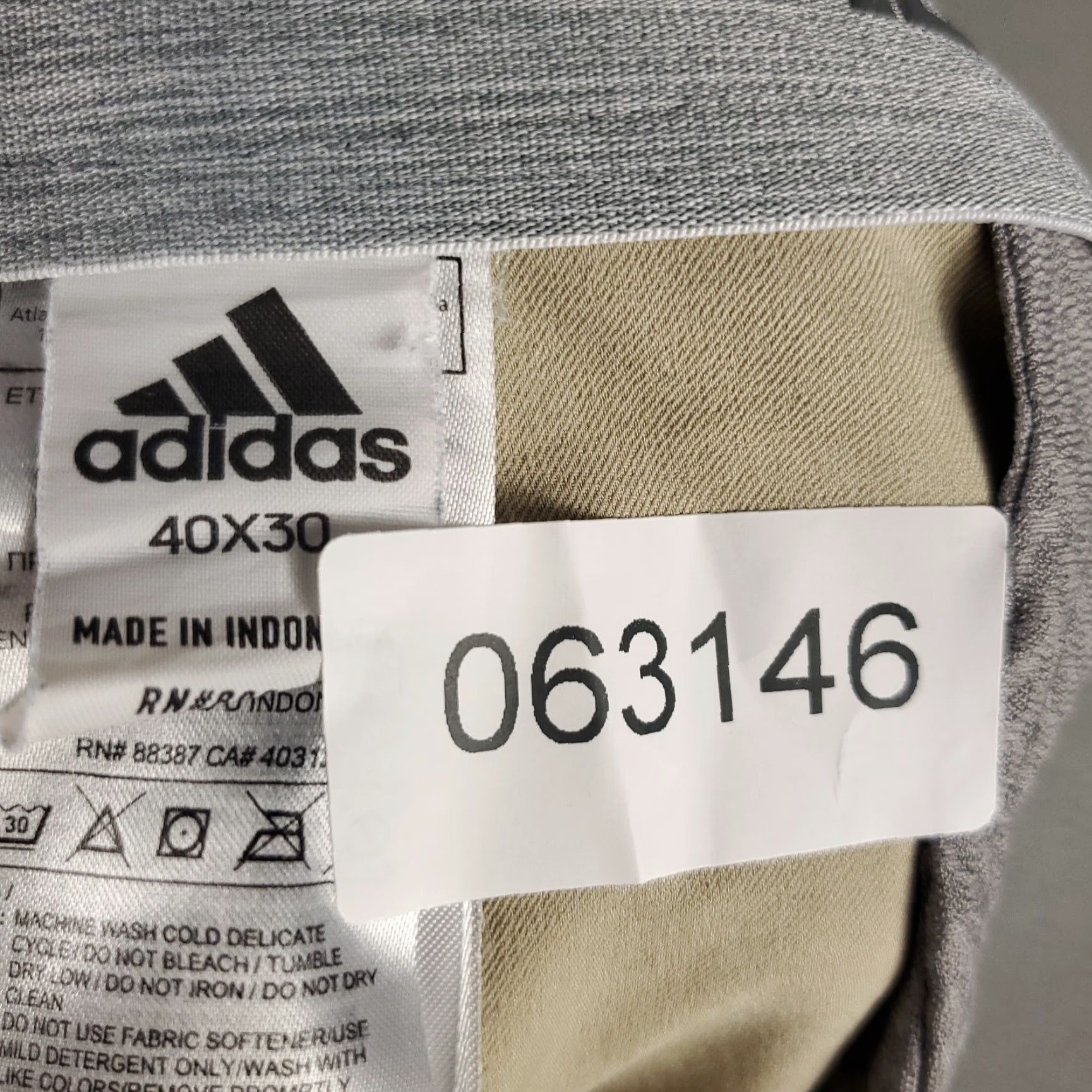 Adidas Adidas Pants Mens 40x30 Beige Casual Golf Flat Front Chino Trousers Size US 40 / EU 56 - 7 Thumbnail