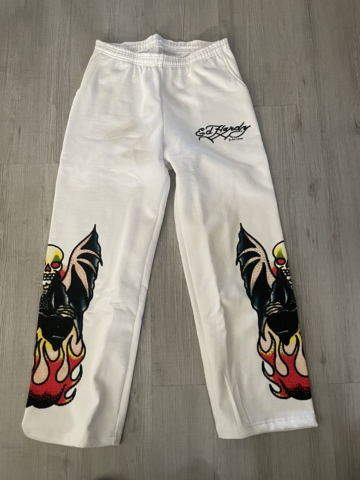 Ed Hardy × Ken Carson Ed hardy Ken Carson white sweats xxl Size US 38 / EU 54 - 1 Thumbnail