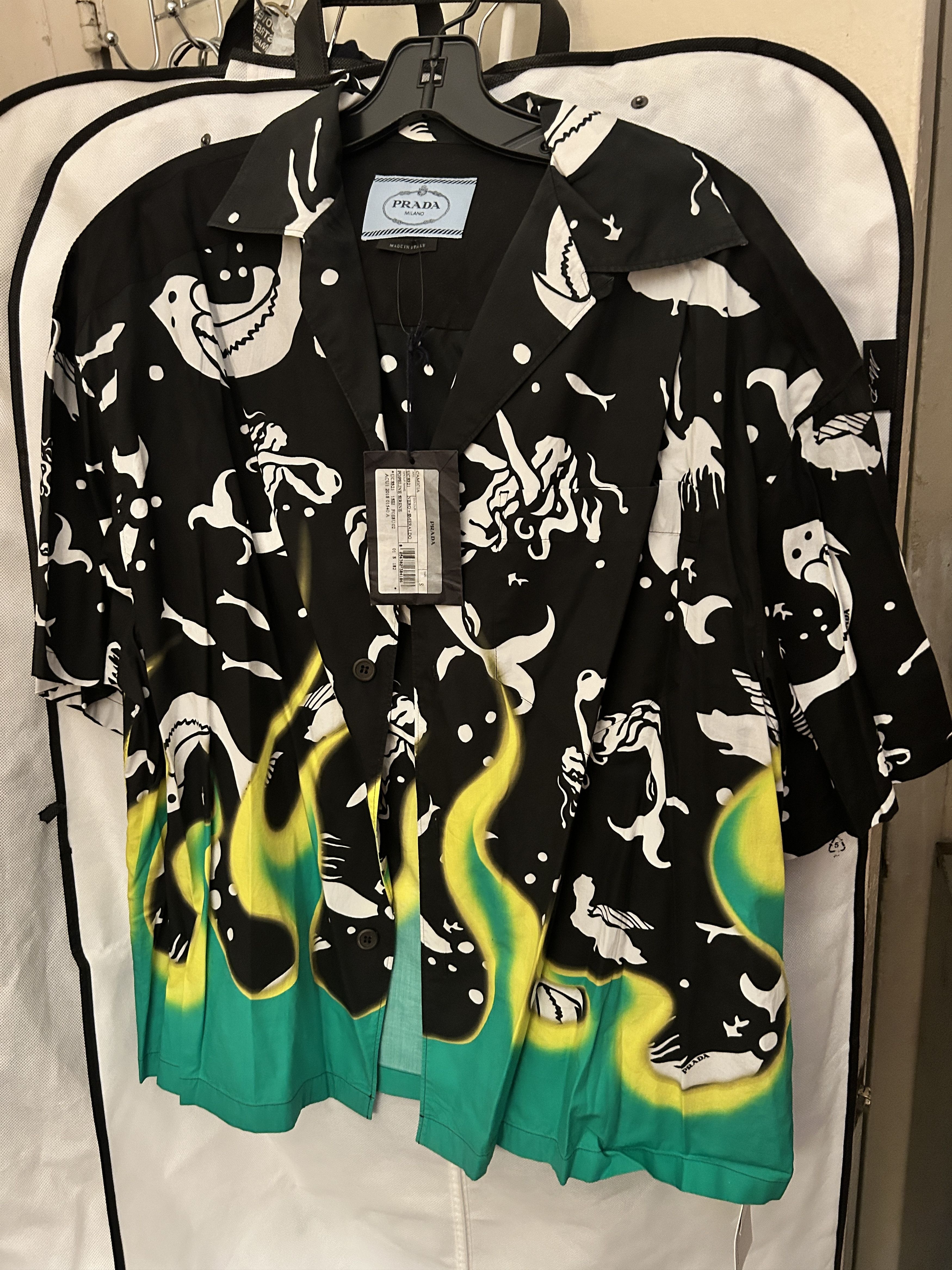 Prada Prada FW18 Mermaid Flames Camp Collar Shirt Size US S / EU 44-46 / 1 - 1 Thumbnail