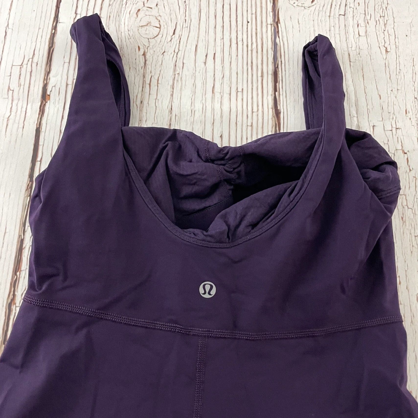 Lululemon Lululemon Yoga Tank Women's 6 Purple Tank Yoga Athletic Sleeveless Scoop Neck Stretch Athletic Top Women 6 Purple Size M / US 6-8 / IT 42-44 - 4 Thumbnail