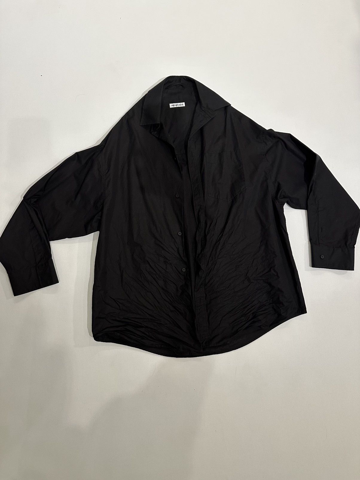 Balenciaga balenciaga Outerwear Oversize Cotton Poplin Shirt Size US S / EU 44-46 / 1 - 1 Thumbnail