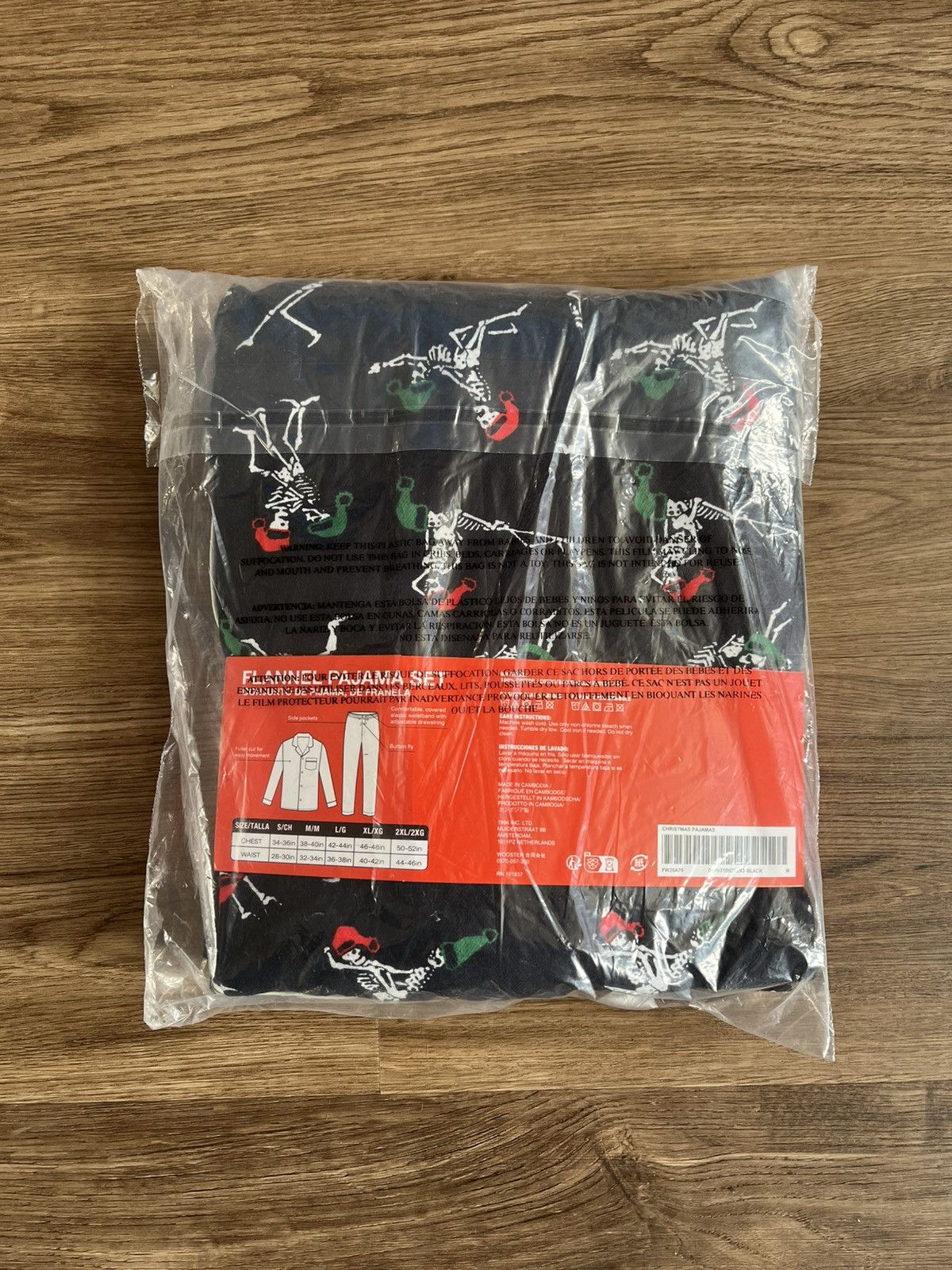 Hanes × Supreme Supreme Hanes Holiday Pajama Set Black Size Medium (FW25) Size ONE SIZE - 3 Thumbnail