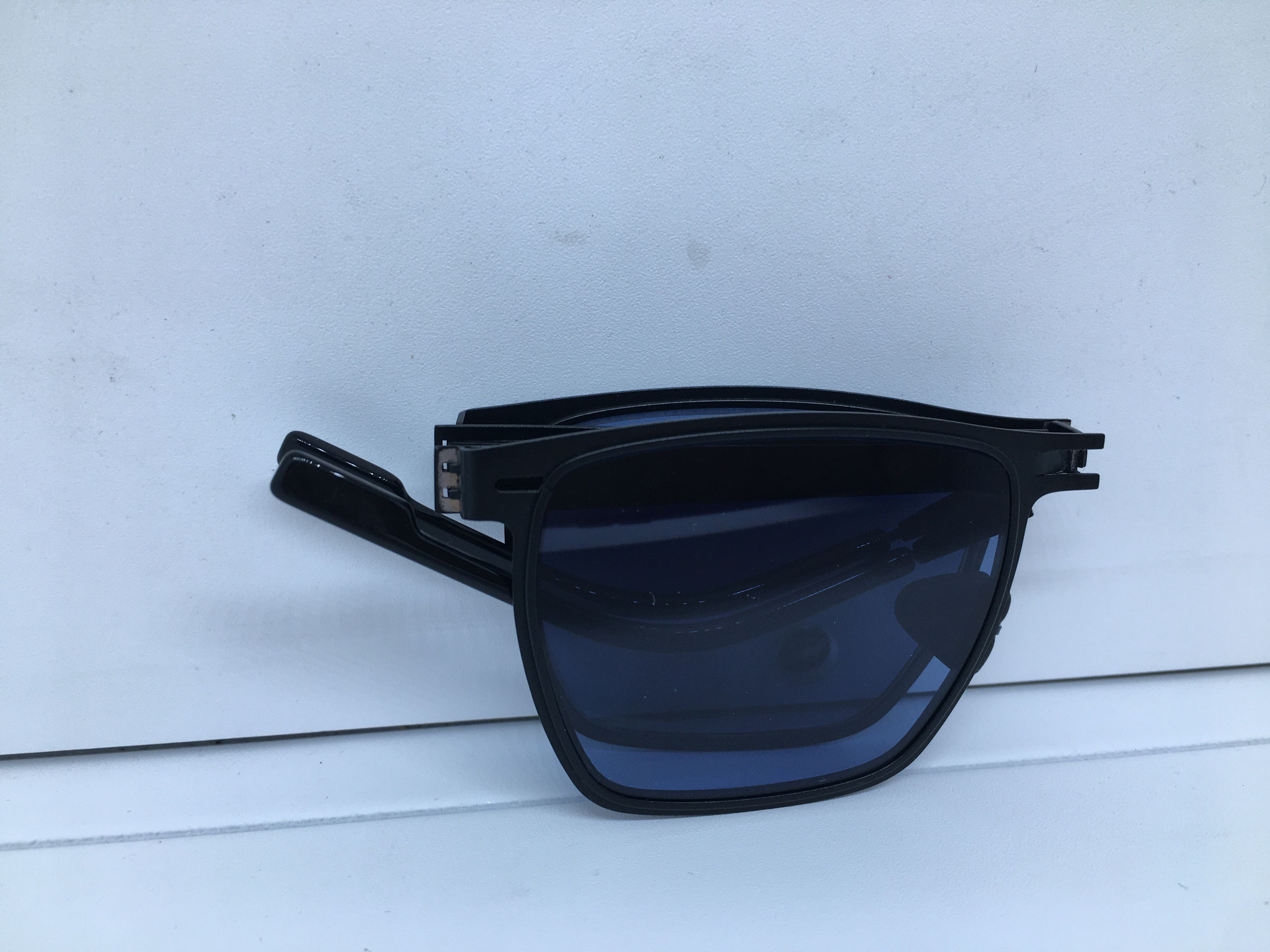 Other Supper Thin Matte Black Alloy Folded Sungalasses Frame Size ONE SIZE - 9 Thumbnail
