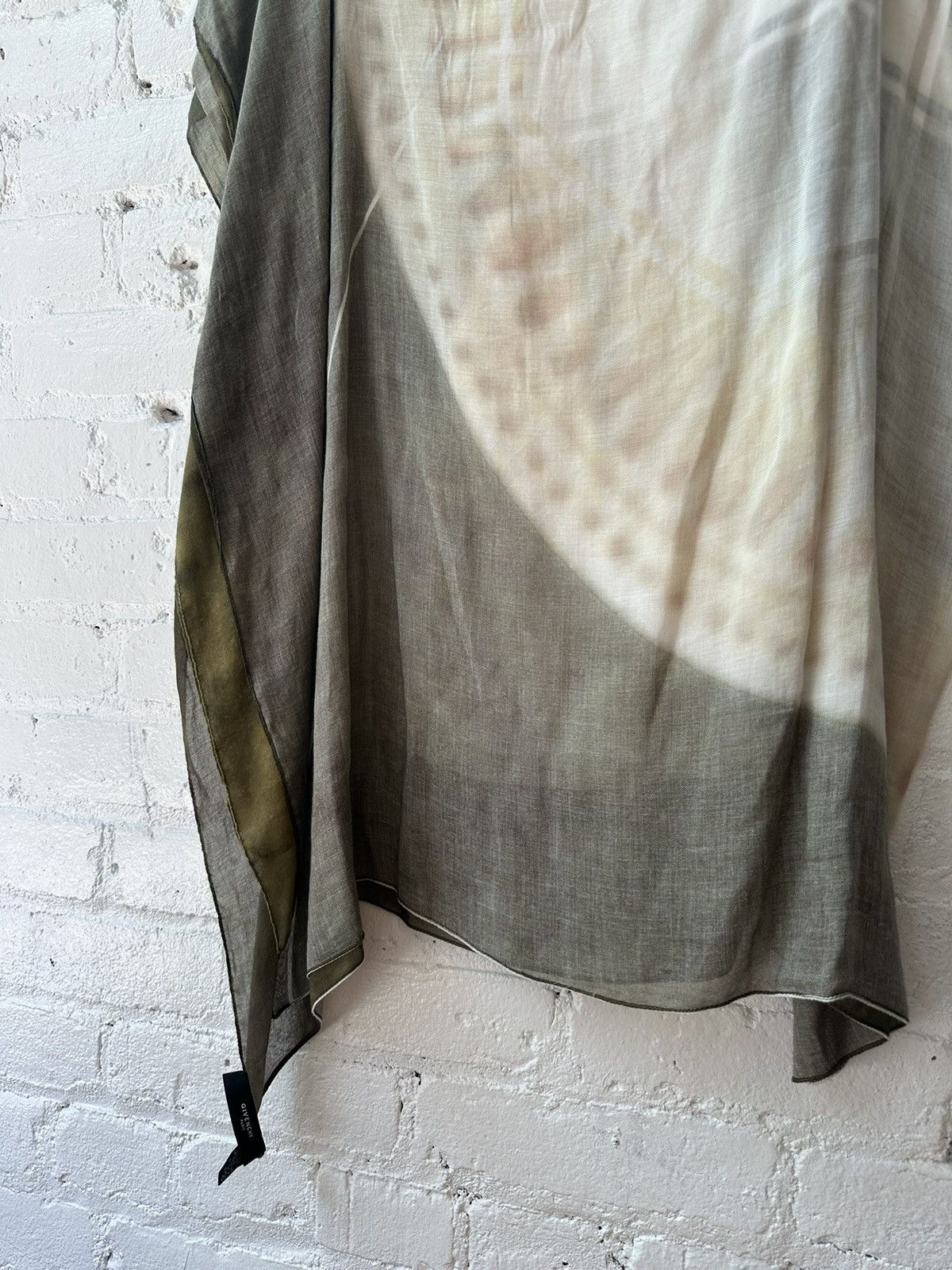 Givenchy GIVENCHY TRI TONED PATTERN SILK SCARF Size ONE SIZE - 3 Thumbnail