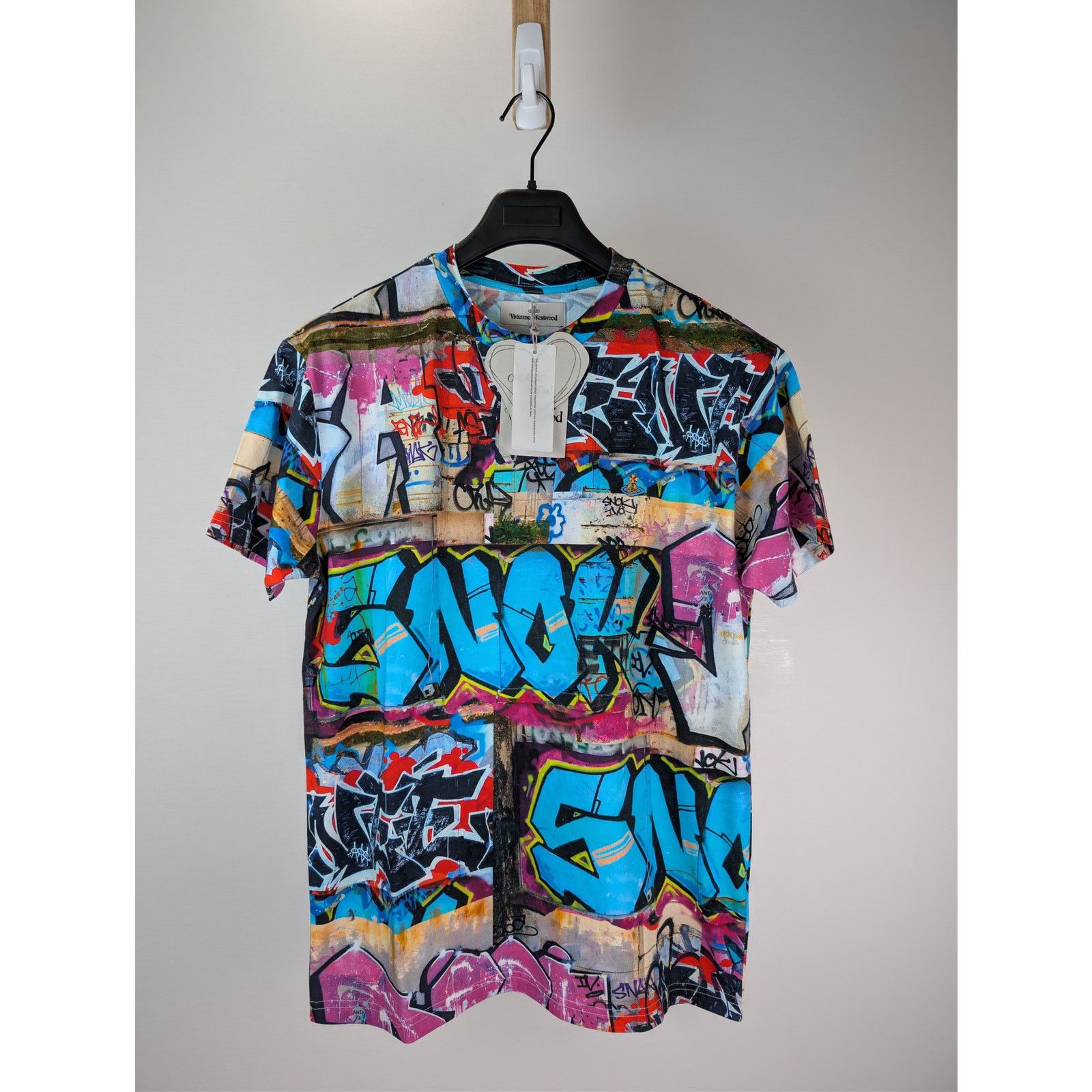 Vivienne Westwood o1rshd1 Classic Graffiti Print T-Shirt in Multiolor Size US M / EU 48-50 / 2 - 8 Thumbnail