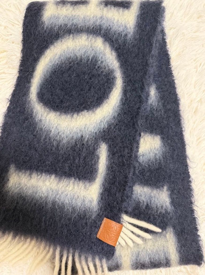 Loewe Loewe anagram wool scarf Size ONE SIZE - 1 Thumbnail