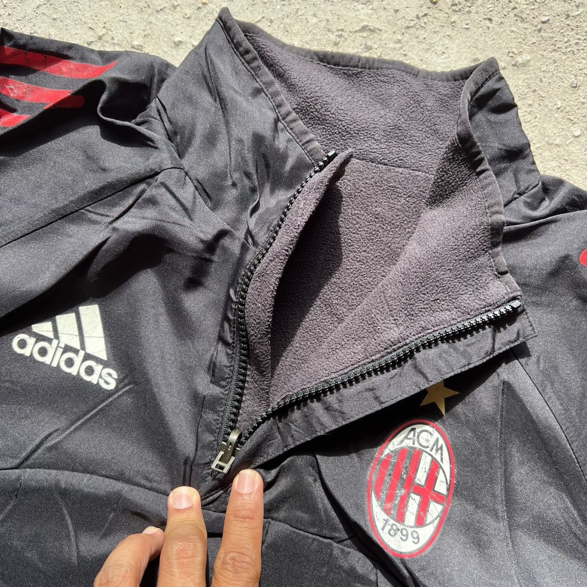 Adidas Vintage Adidas AC Milan Reversible Fleece / Nylon Jacket Size US L / EU 52-54 / 3 - 5 Thumbnail