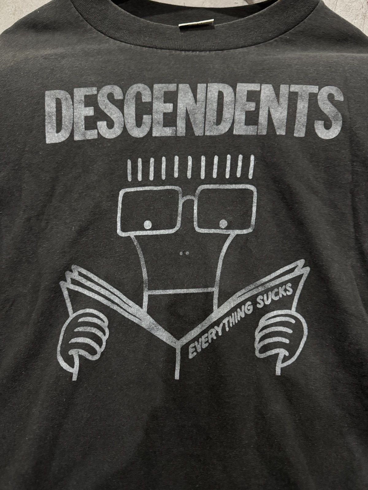Band Tees Vintage Descendents x punk x hardcore Size US XL / EU 56 / 4 - 2 Thumbnail