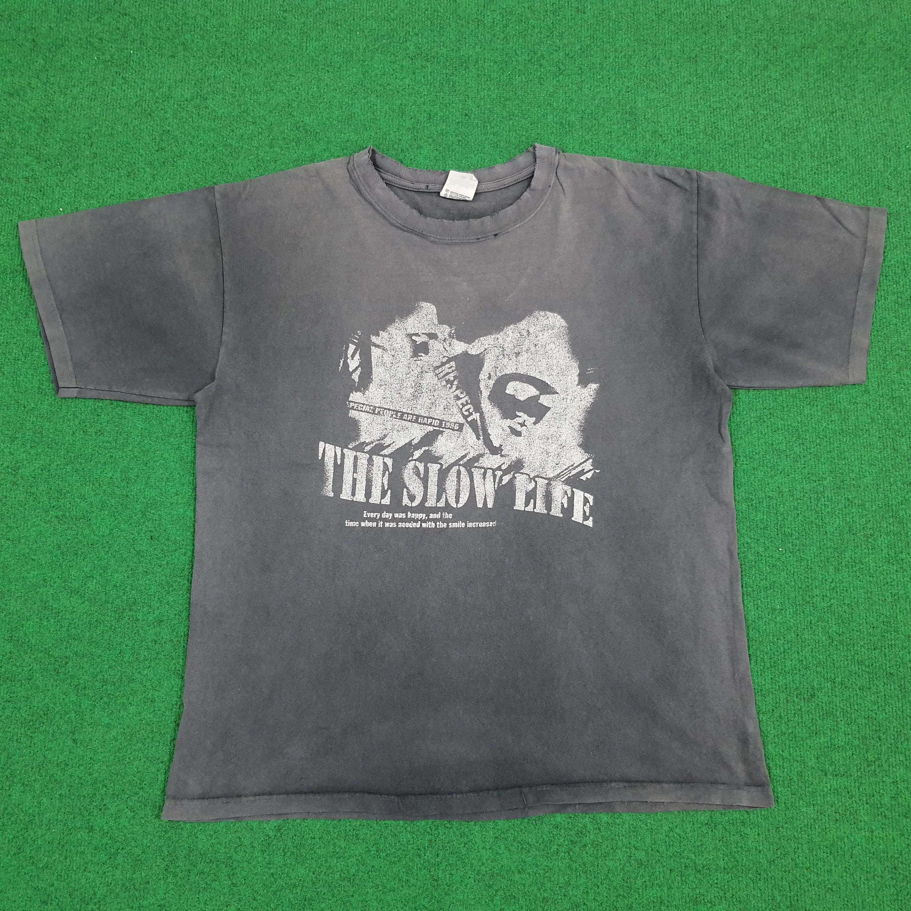 Vintage Vintage THE Slow Life Distressed Tshirt Size US L / EU 52-54 / 3 - 1 Thumbnail