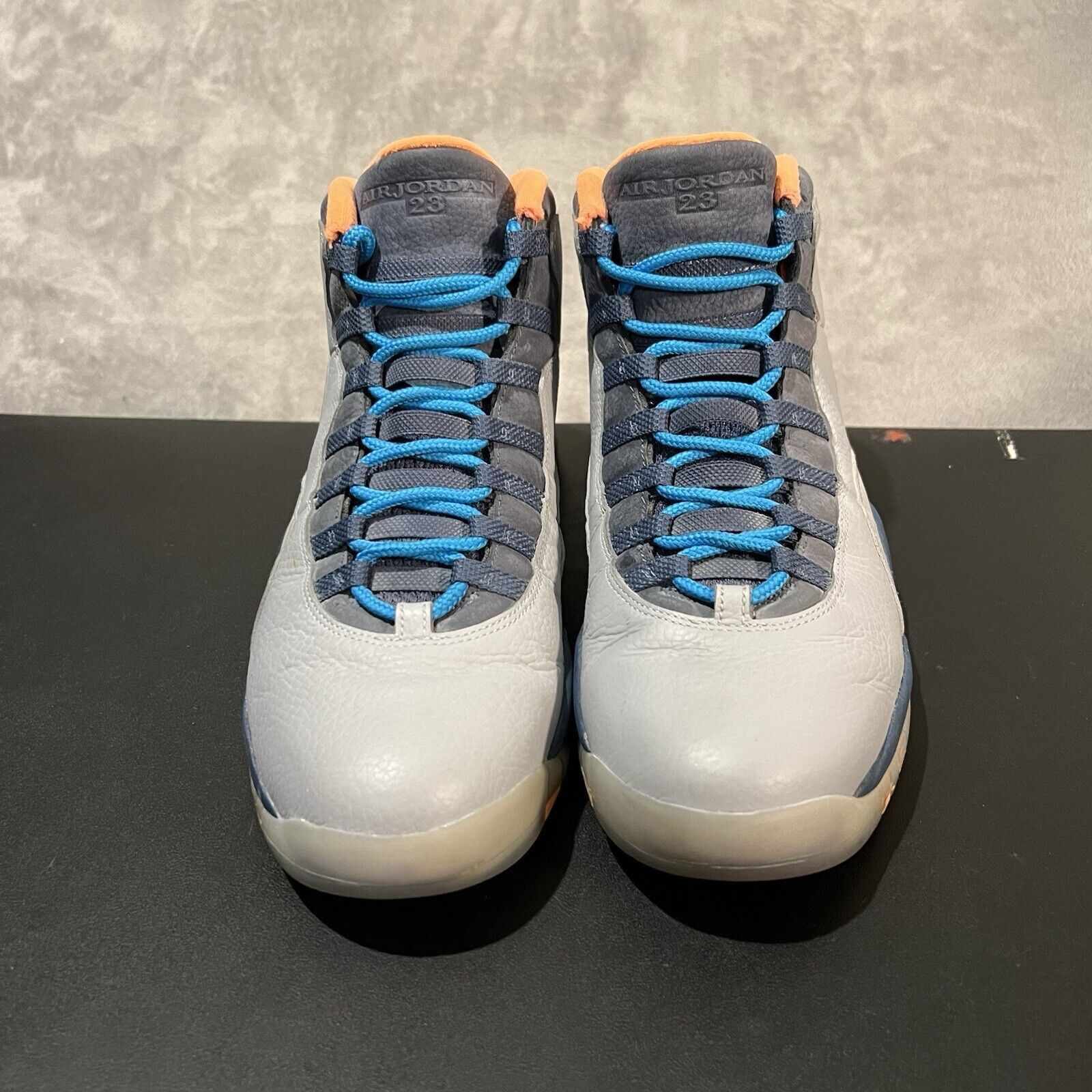 Jordan Brand Jordan 10 Retro Bobcats Men's 13 Wolf Grey 310805-026 Size US 13 / EU 46 - 2 Thumbnail