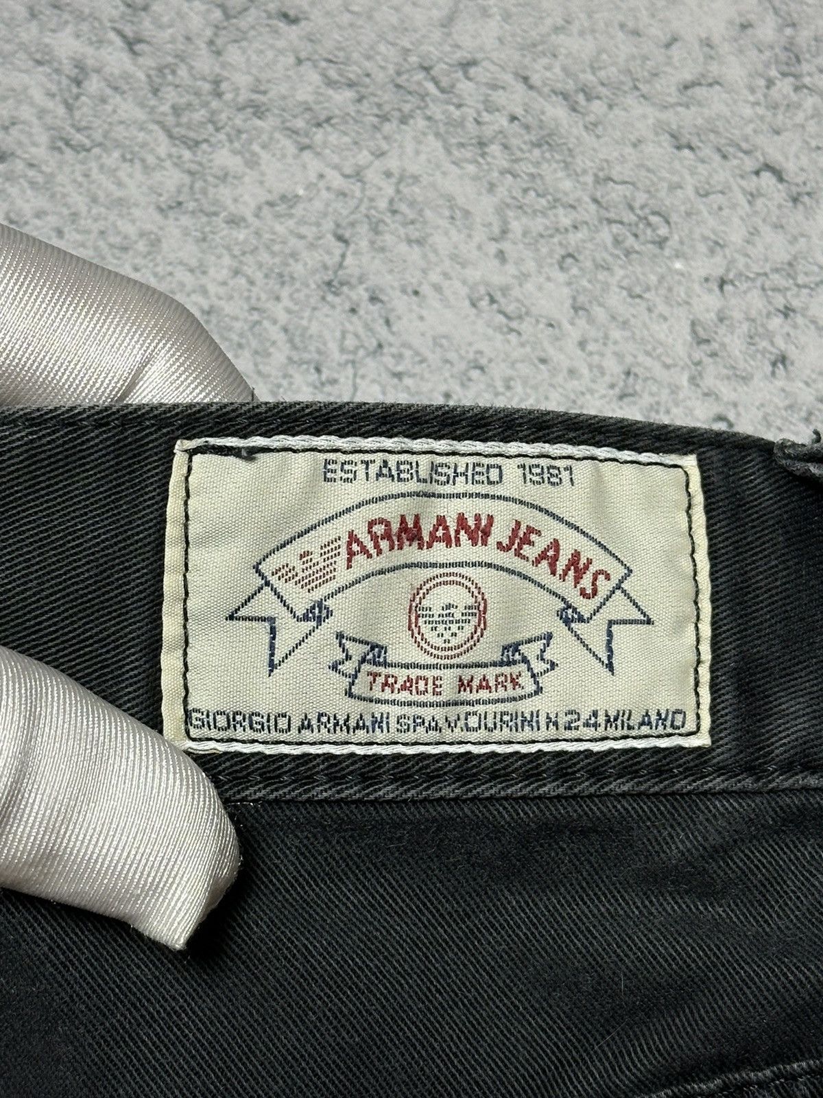 Giorgio Armani Vintage Armani Jeans Metal Logo Shorts Size US 31 - 6 Thumbnail