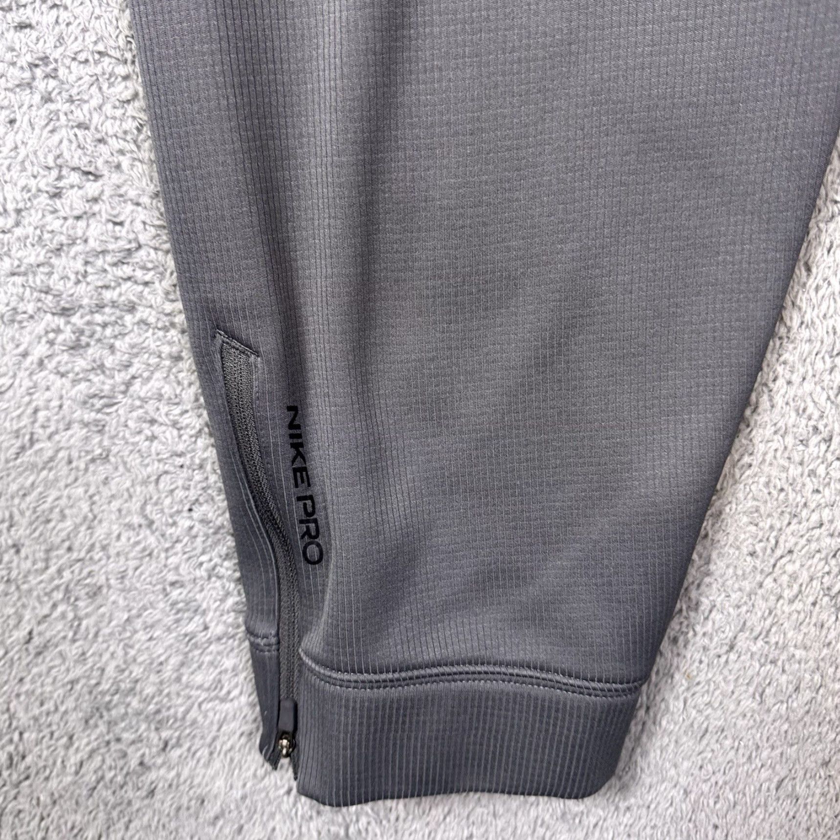 Nike Nike Pro Sweatpants Mens 2XL Gray Fleece Lined Therma Fit Sphere Training Jogger Fitness Pants Regular Size Activewear Mens Size US 39 - 3 Thumbnail