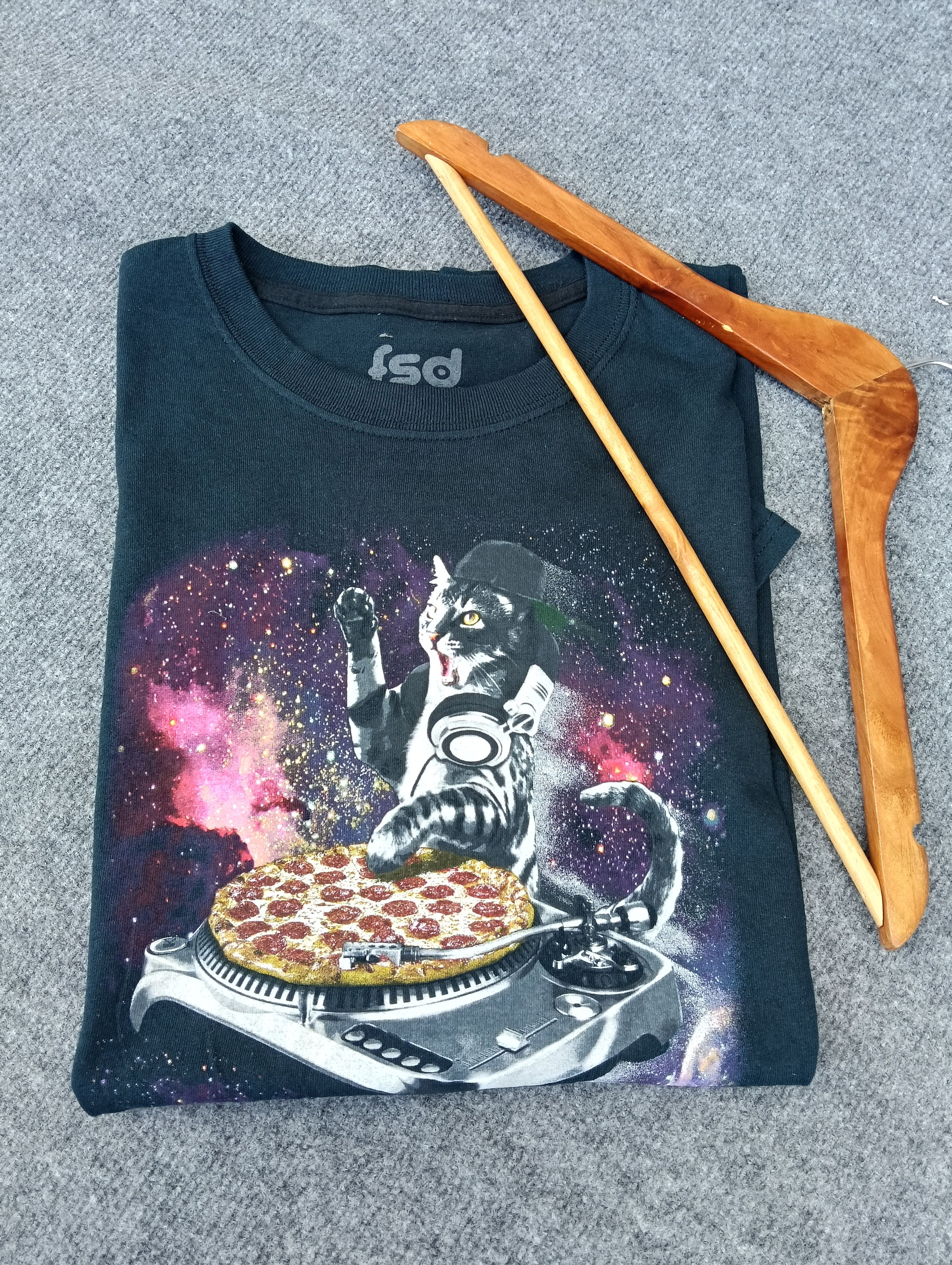 Vintage CAT AS A DEJAY BLACK FADED T-SHIRT. Size US XL / EU 56 / 4 - 7 Thumbnail