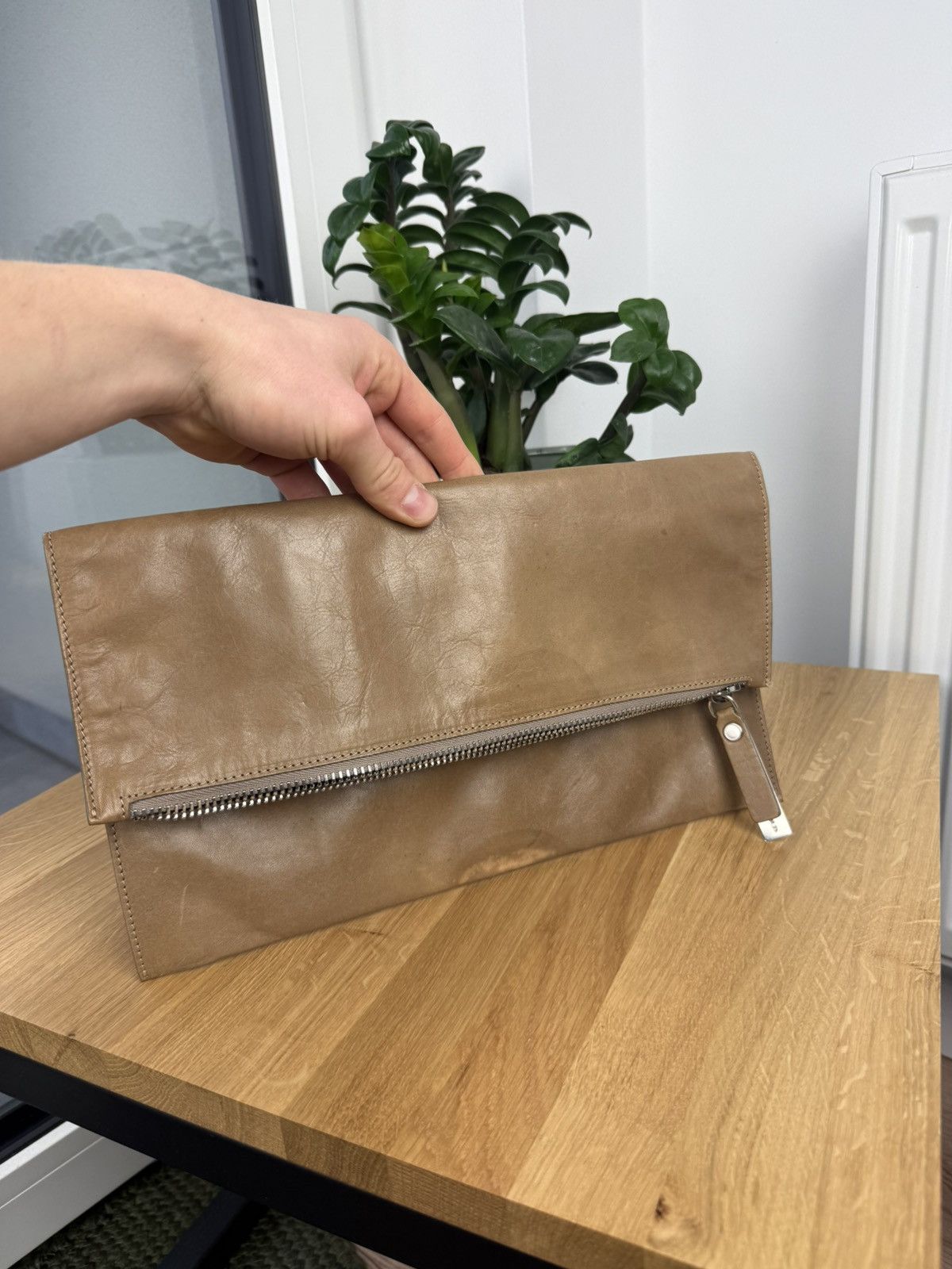 Diesel Black Gold 2000s Diesel Black Gold Leather ClatchBag Size ONE SIZE - 6 Thumbnail