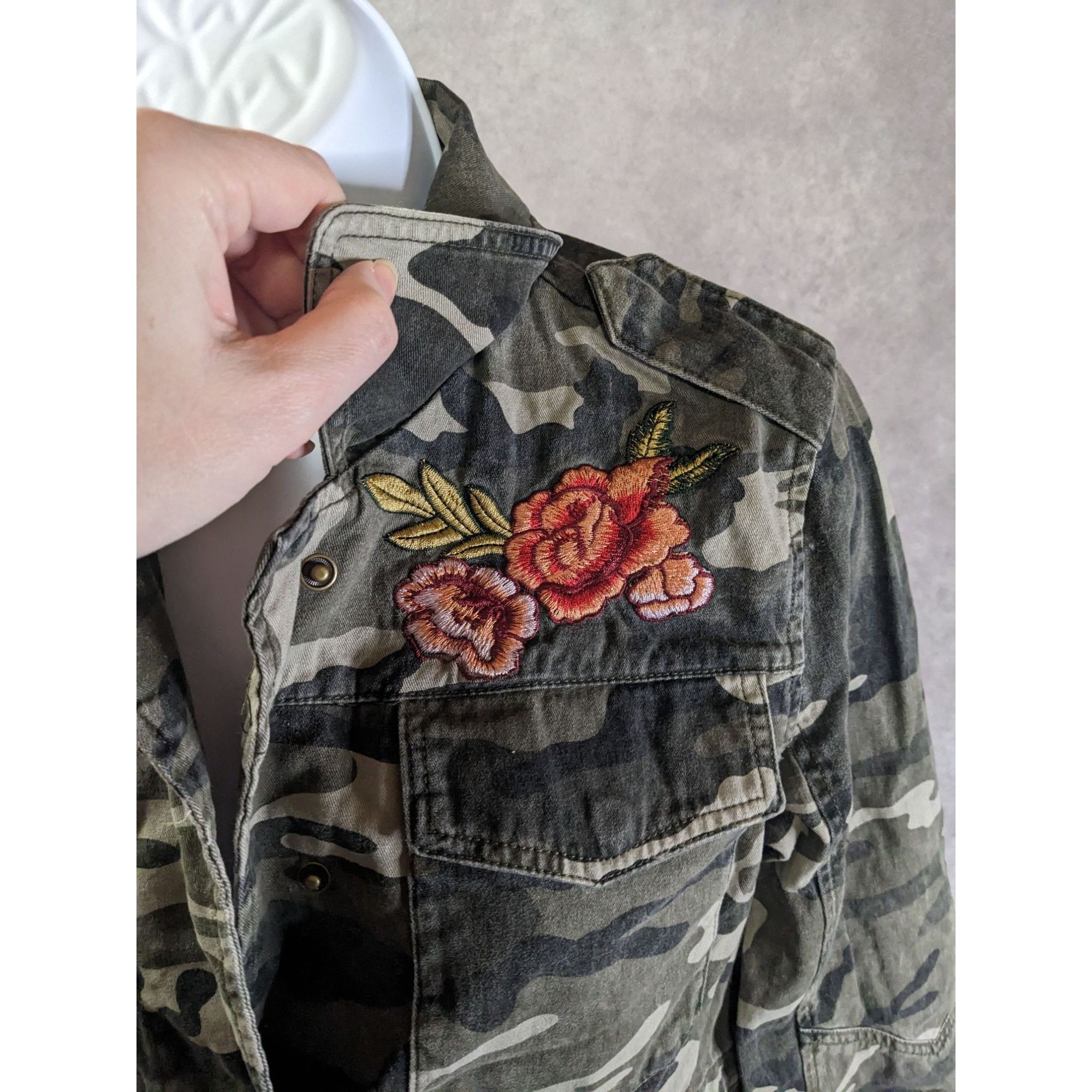 Other Vintage Atmosphere Camo Jacket With Floral Embroidery Button Size XS / US 0-2 / IT 36-38 - 5 Thumbnail