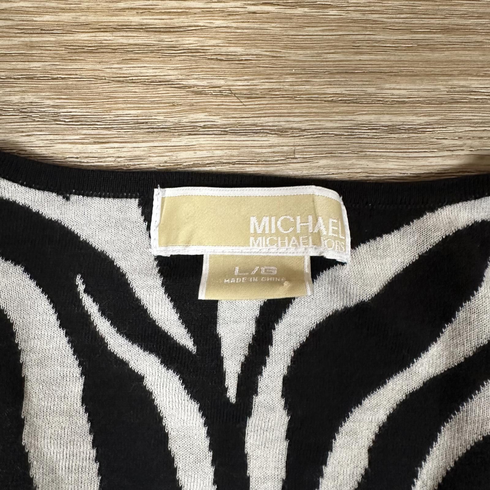 Michael Kors Michael Kors Top Zebra Print Long Sleeve With Cinched Waist Size L / US 10 / IT 46 - 3 Thumbnail